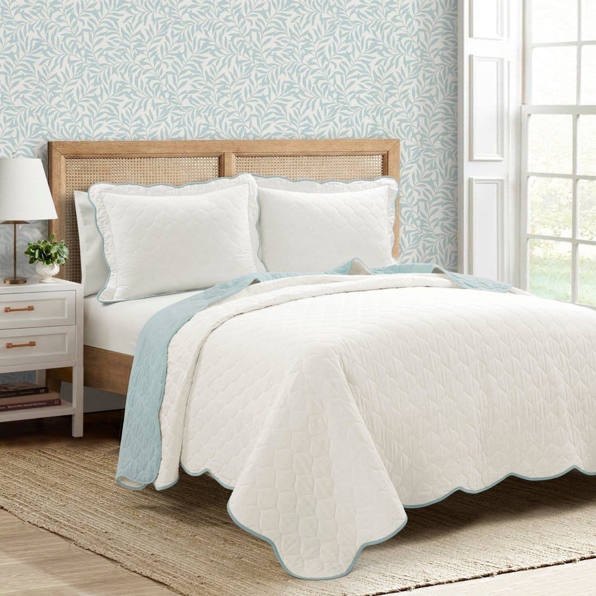 Coastal Chic Scalloped Edge Reversible Quilt 3 Piece Set - Image 25