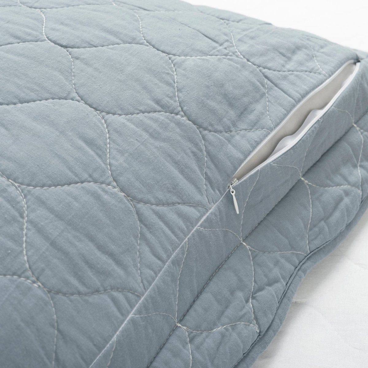 Coastal Chic Scalloped Edge Reversible Quilt 3 Piece Set - Image 6