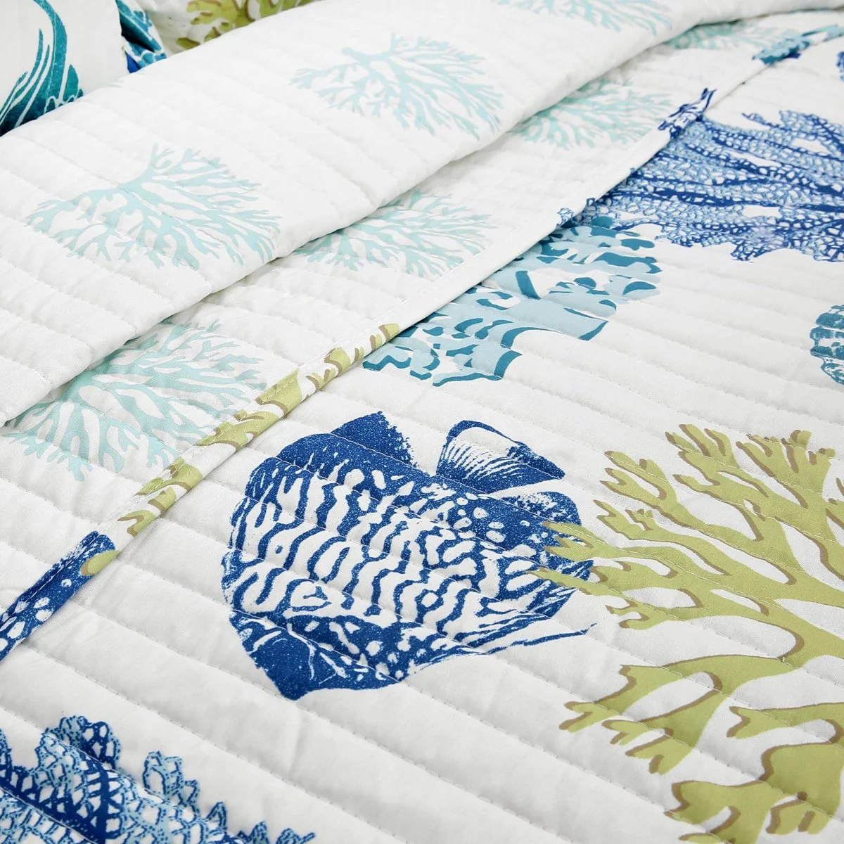 Coastal Reef Quilt 3 Piece Set - Image 2