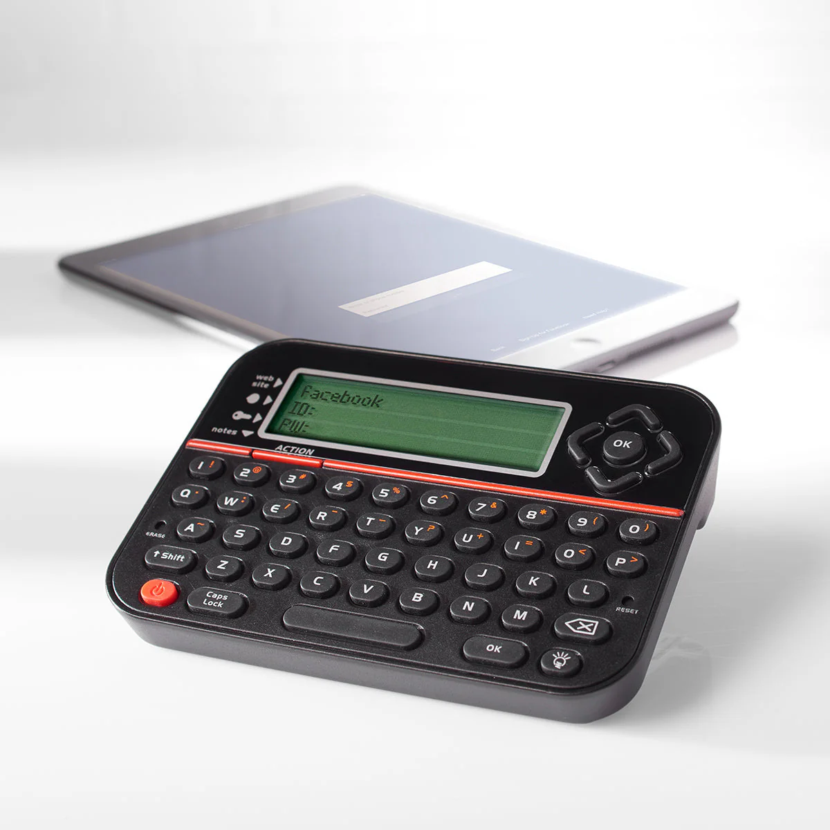 Compact Password Manager Vault for Secure Storage of 400 User IDs and Passwords with PIN Access - Image 5