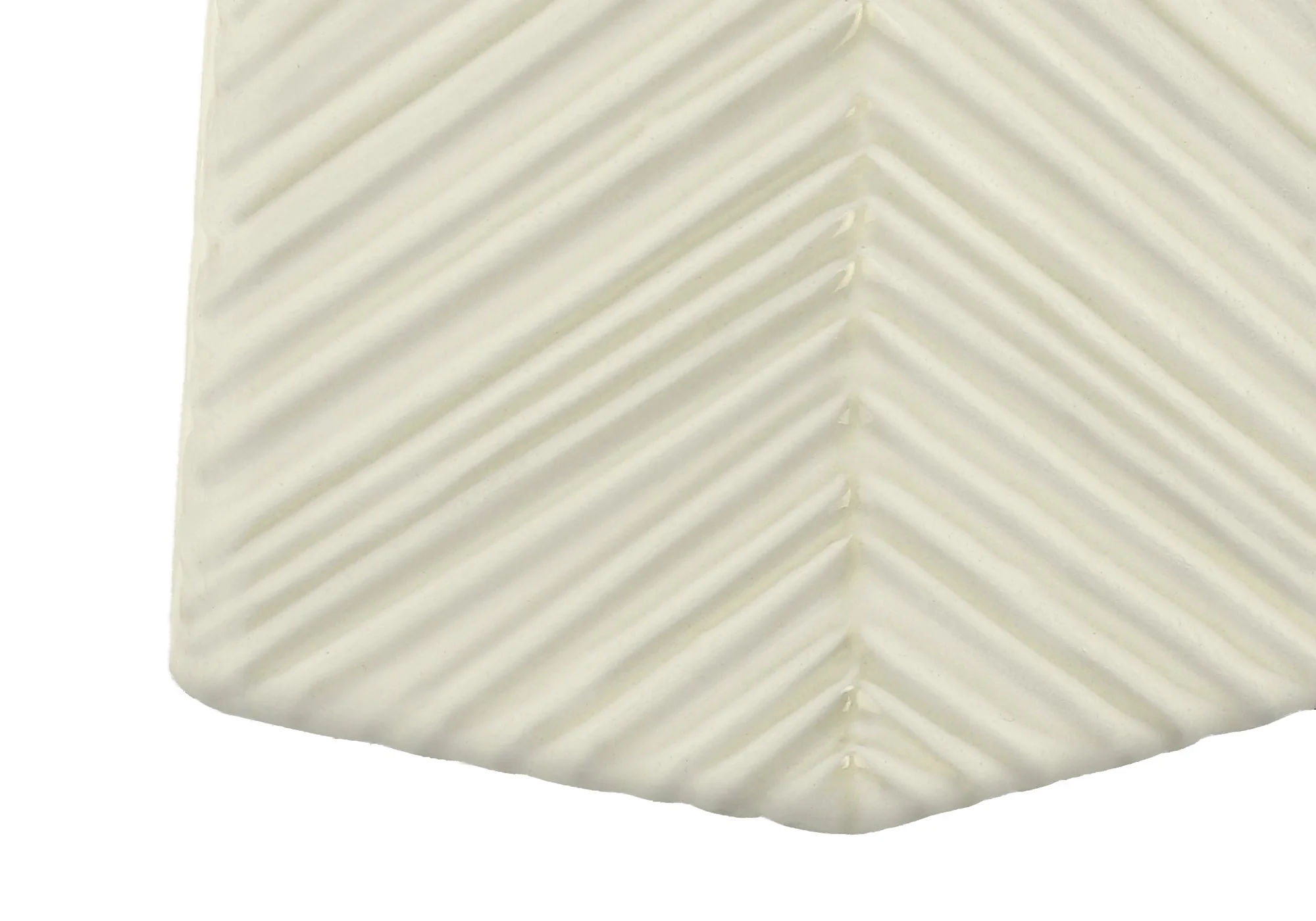 Contemporary White Ceramic Table Lamp with Ivory Shade - Image 4