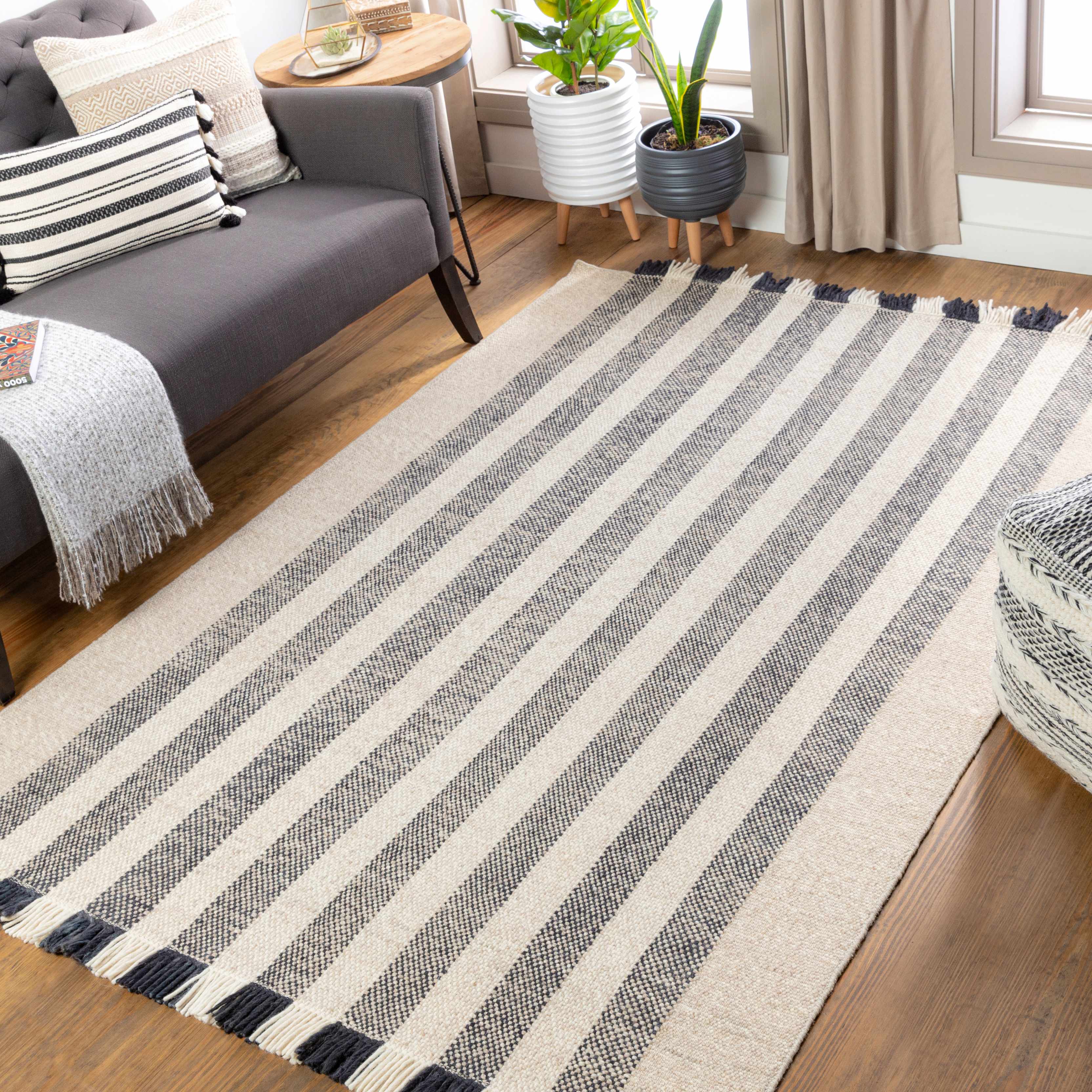 Contrecoeur Area Carpet - Clearance - Image 3