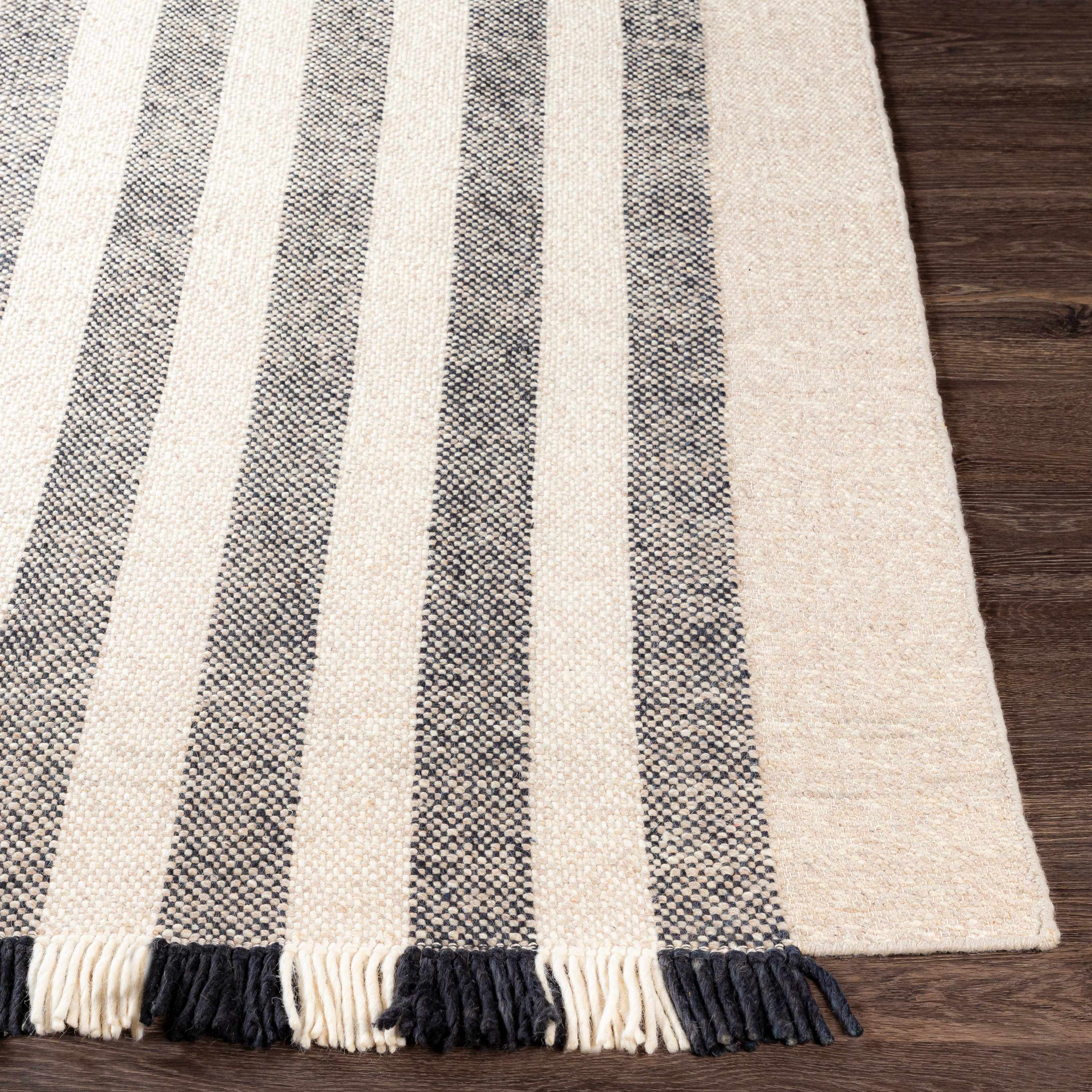 Contrecoeur Area Carpet - Clearance - Image 9