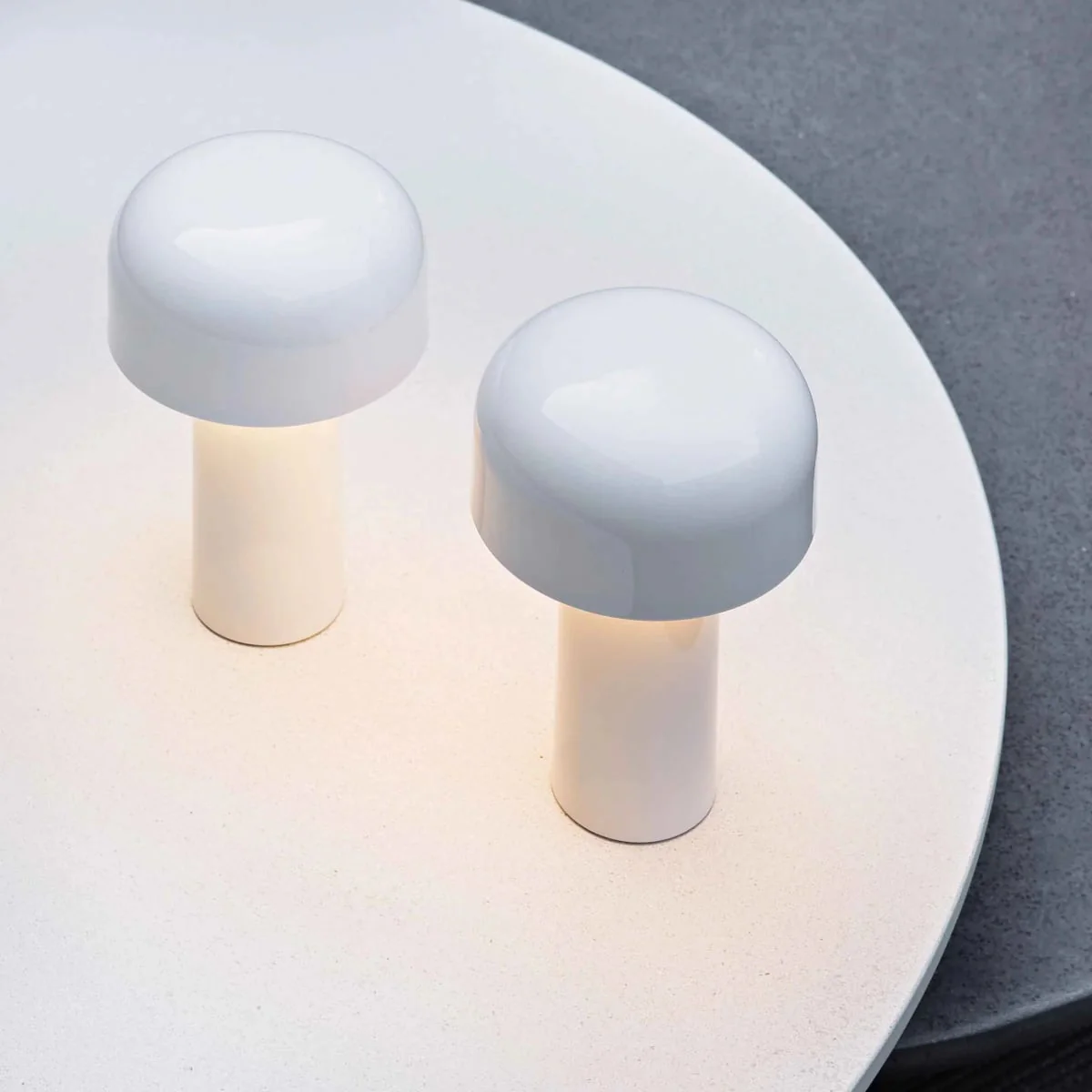 Cordless LED Table Lamp with Touch Control – Portable Mushroom Design for Indoor and Outdoor Use - Image 5