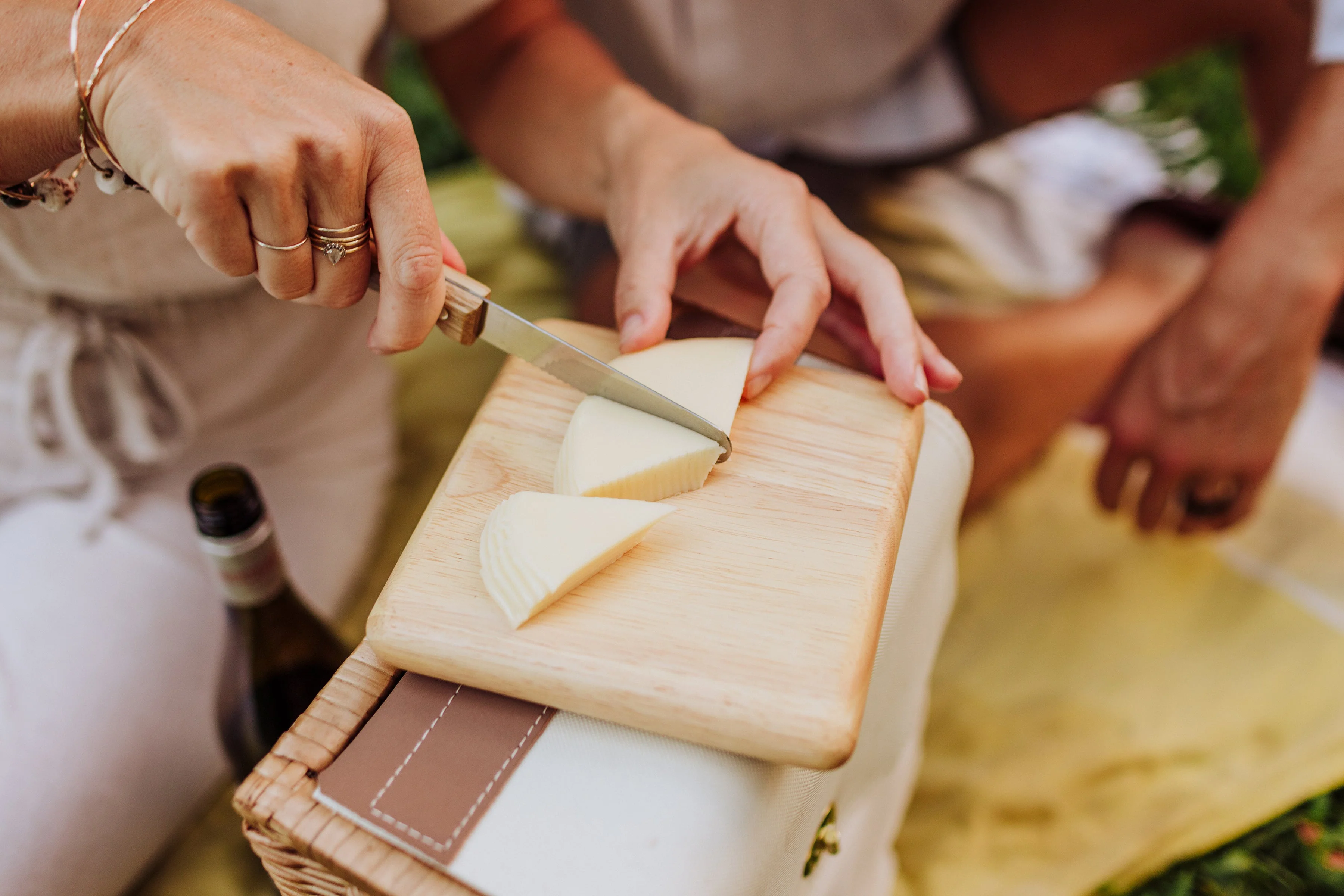 Corsica Wine & Cheese Picnic Basket - Image 29
