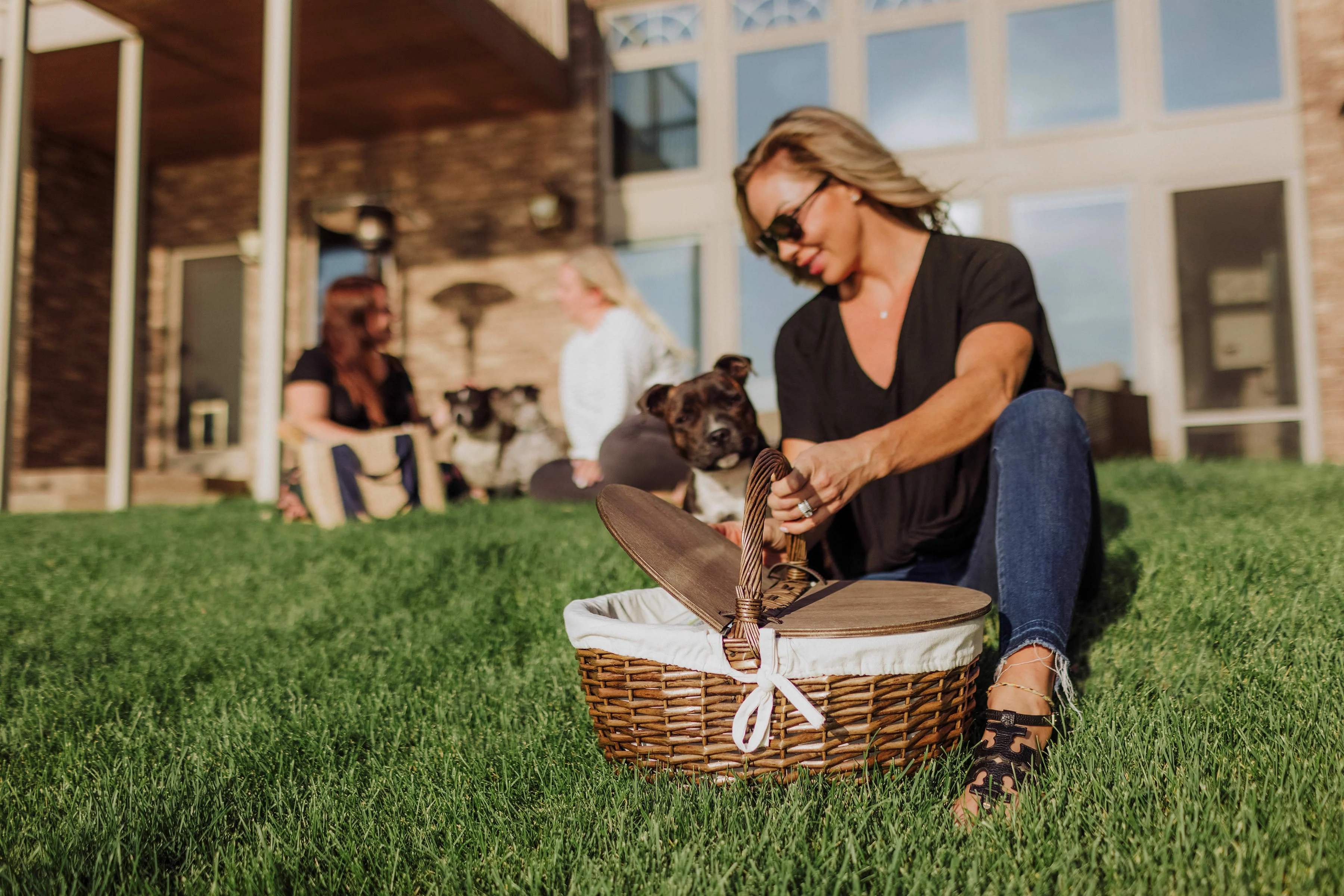 Country Picnic Basket - Image 26