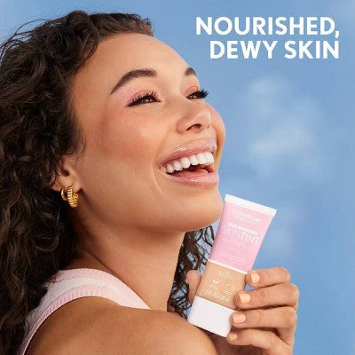 COVERGIRL Clean Fresh Skin Milk Foundation Dewy Finish 520 Fair 1 fl oz - New - Image 5