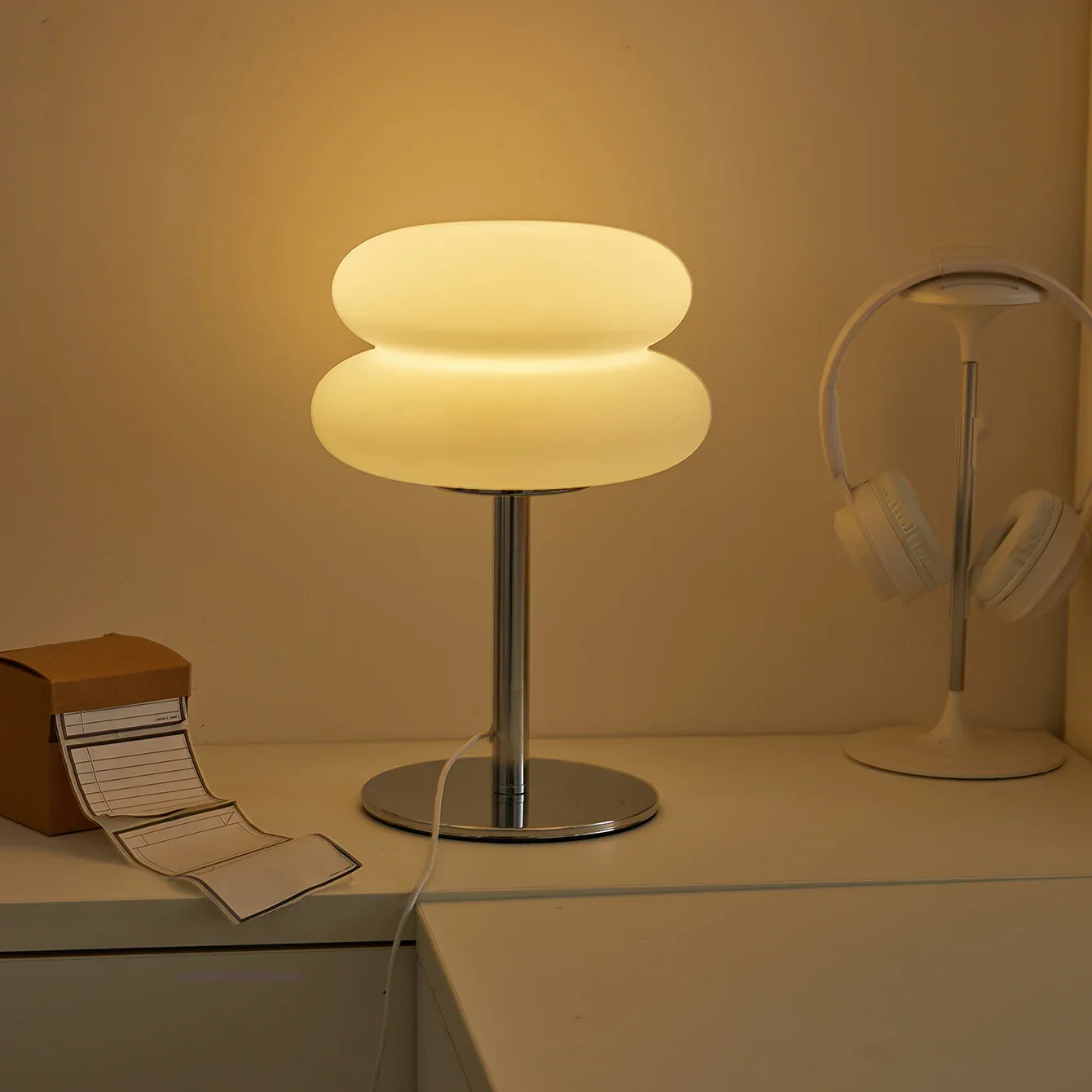 Creamy Style Bedside Table Lamp USB Plug 3 Color Dimmable Living Room Light - Image 4