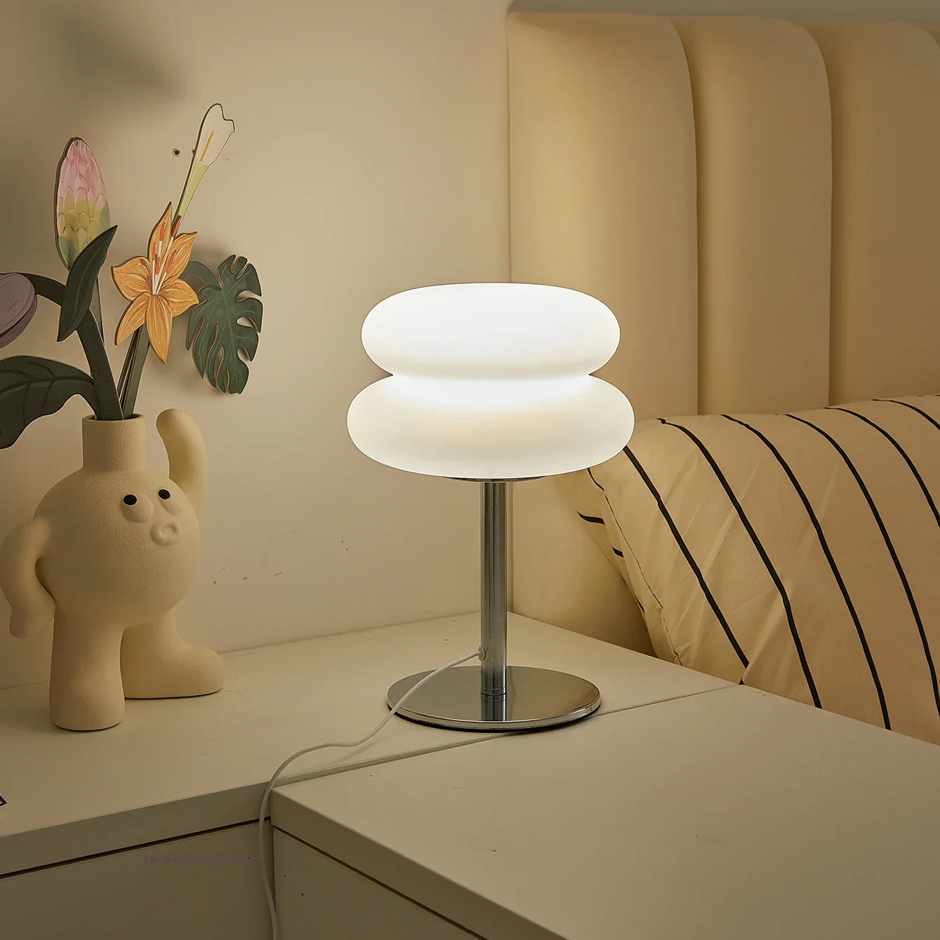 Creamy Style Bedside Table Lamp USB Plug 3 Color Dimmable Living Room Light - Image 5
