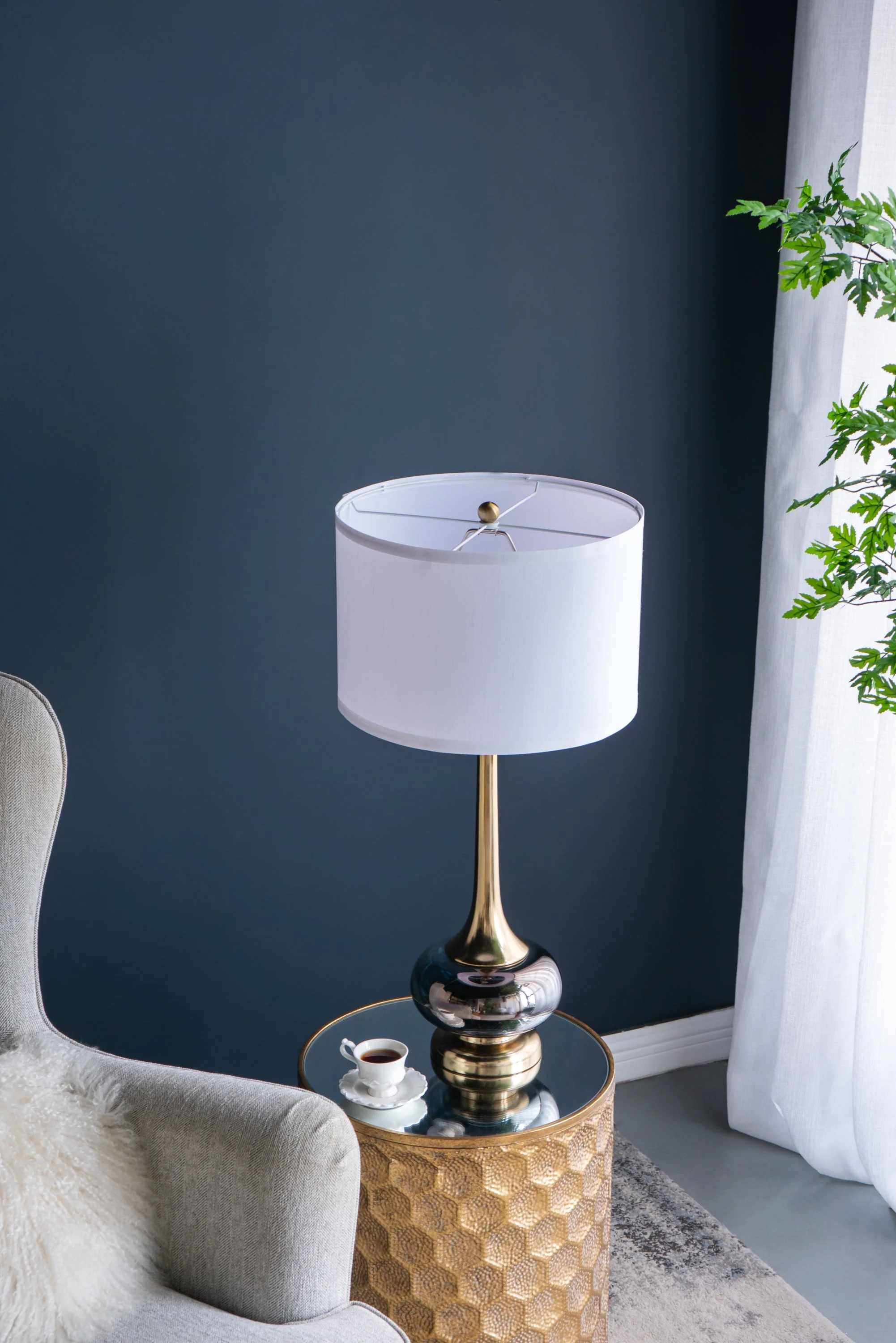 D15x29 Table Lamp with Glass Drum Shade - Image 11