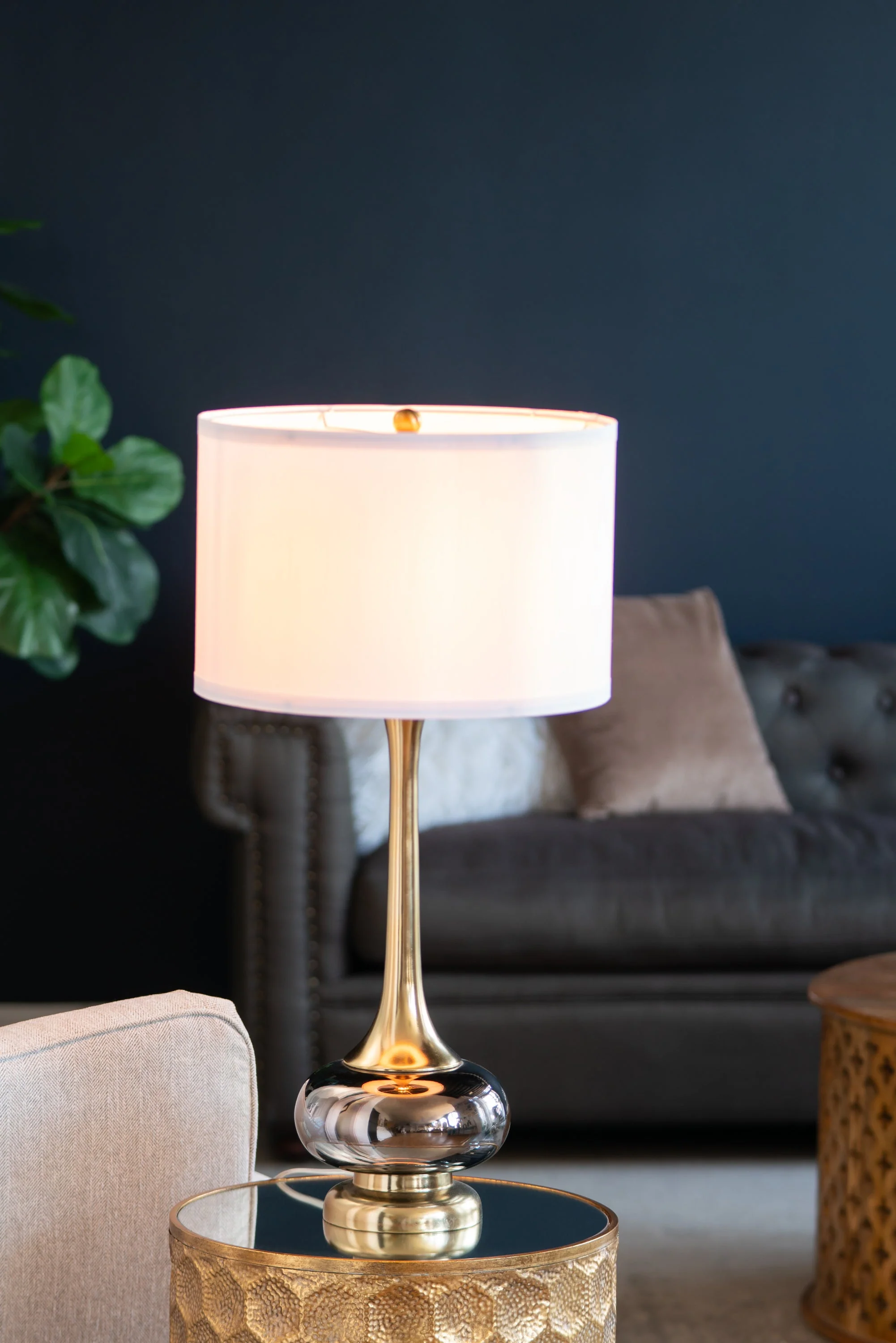 D15x29 Table Lamp with Glass Drum Shade - Image 2