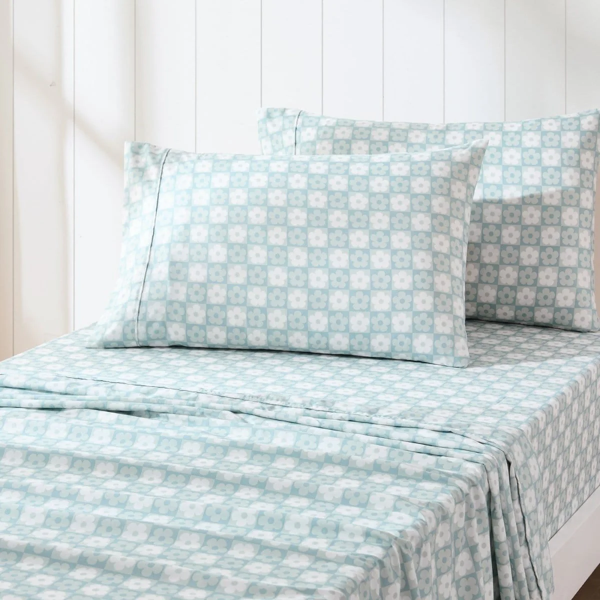 Daisy Checkered Sheet Set - Image 11