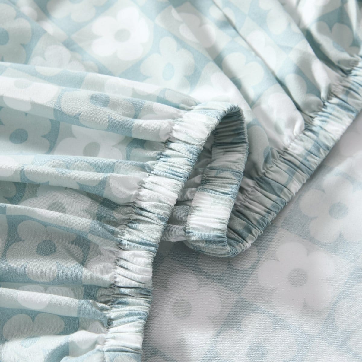 Daisy Checkered Sheet Set - Image 16