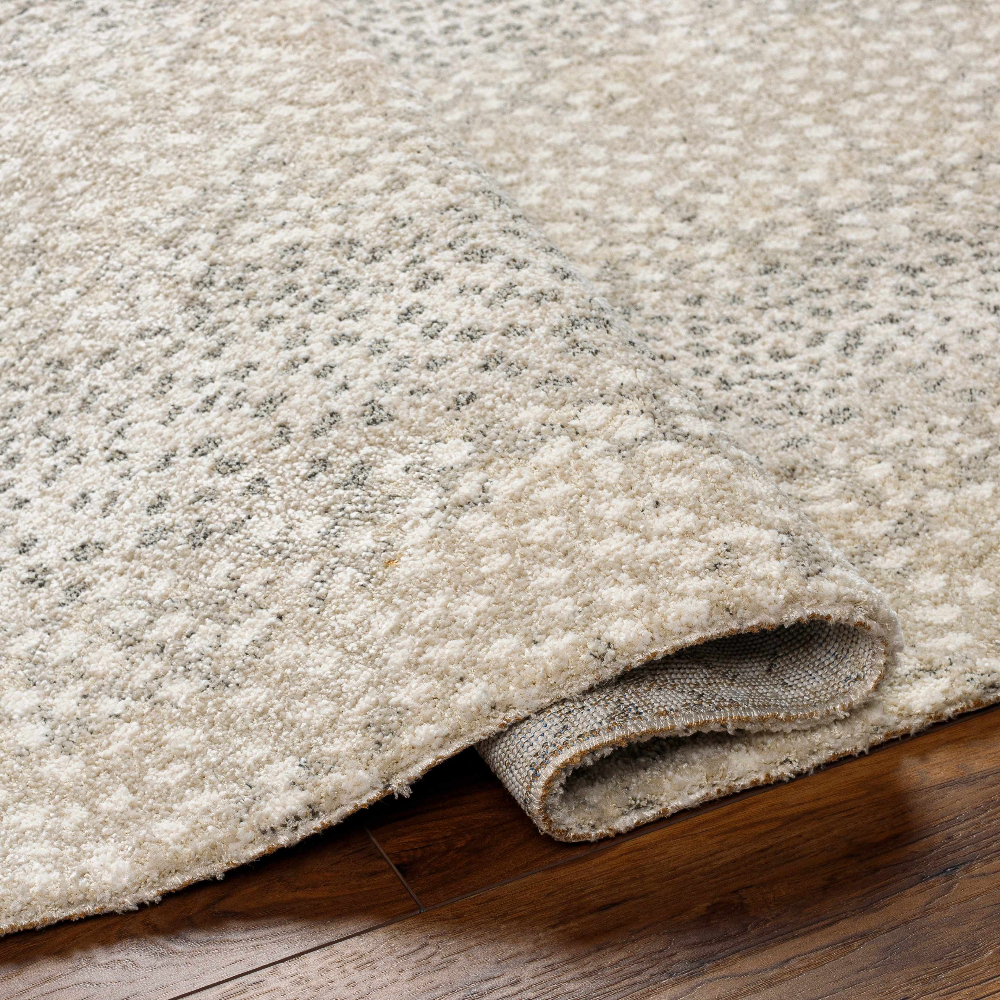 Daiva Luxe Rug - Image 4