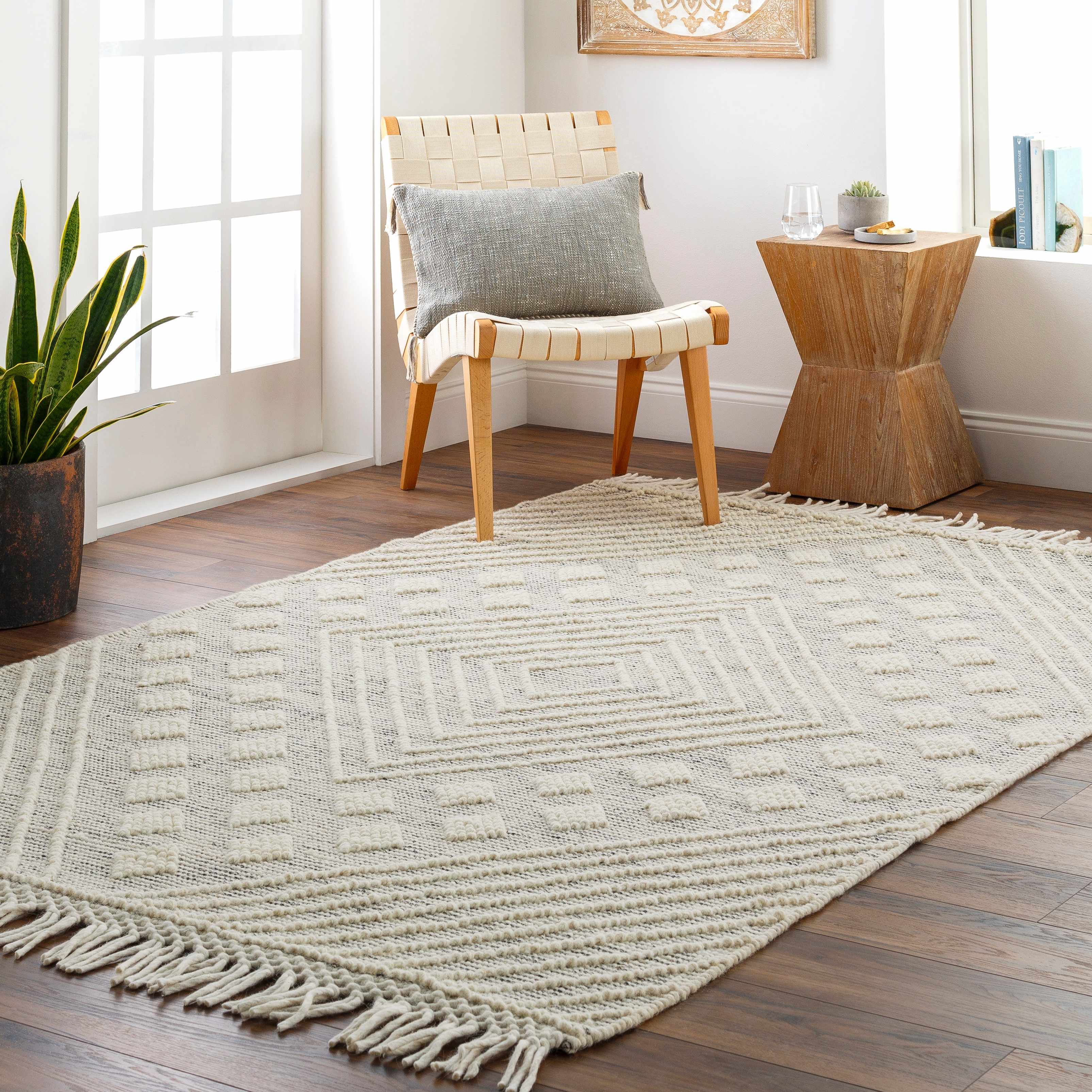 Dama Wool Rug with Tassels - Clearance - Image 3