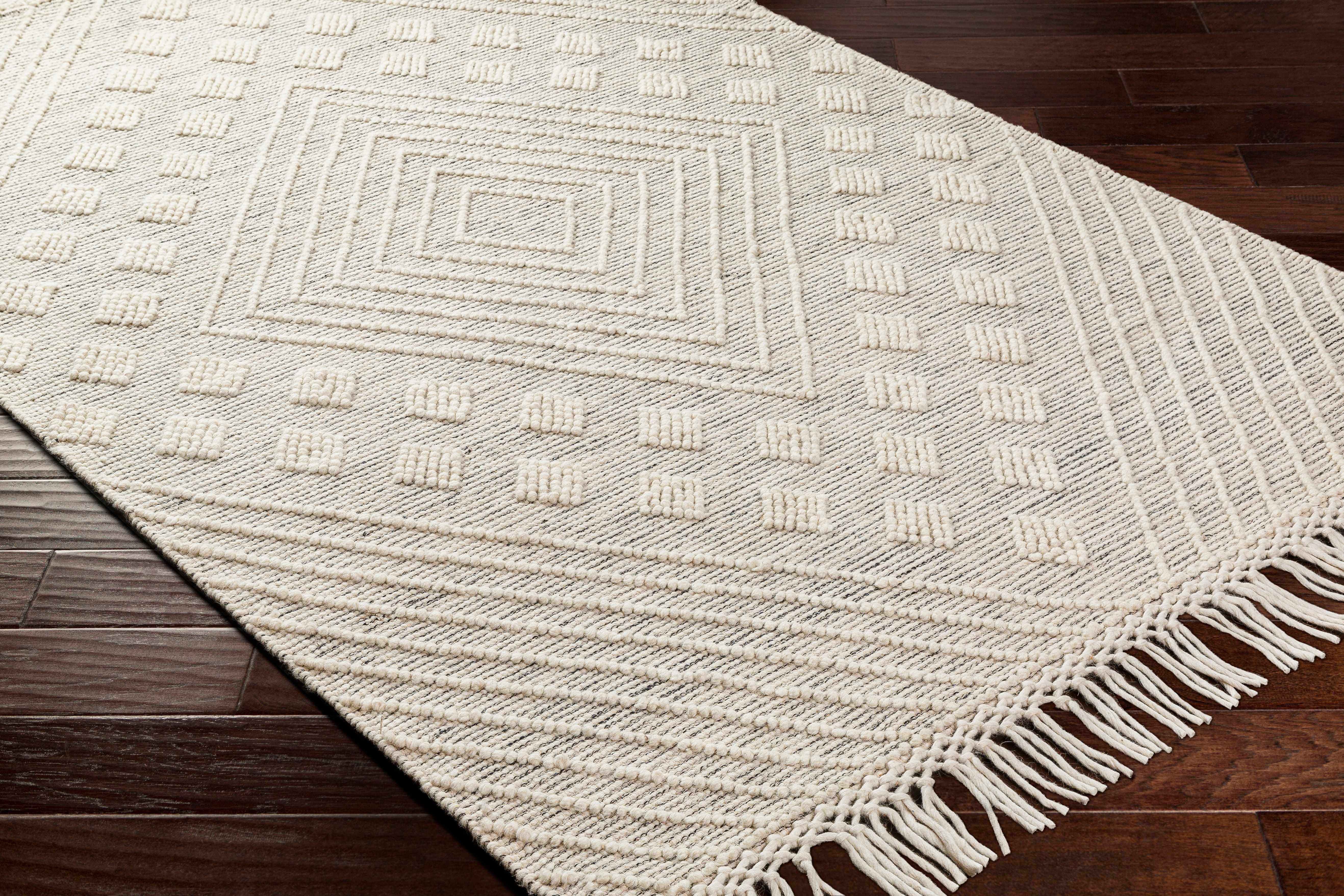Dama Wool Rug with Tassels - Clearance - Image 5