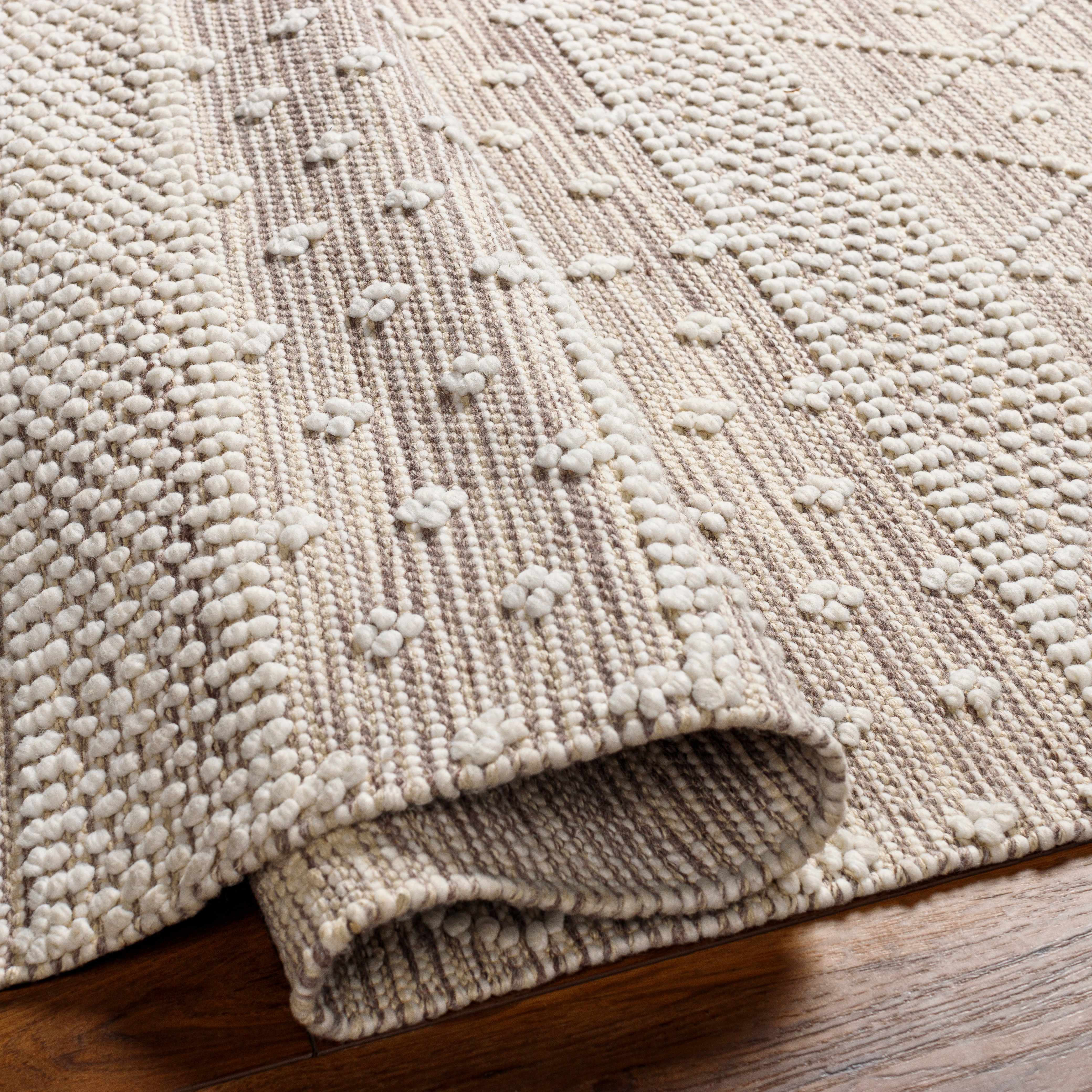 Daru Area Rug - Clearance - Image 4