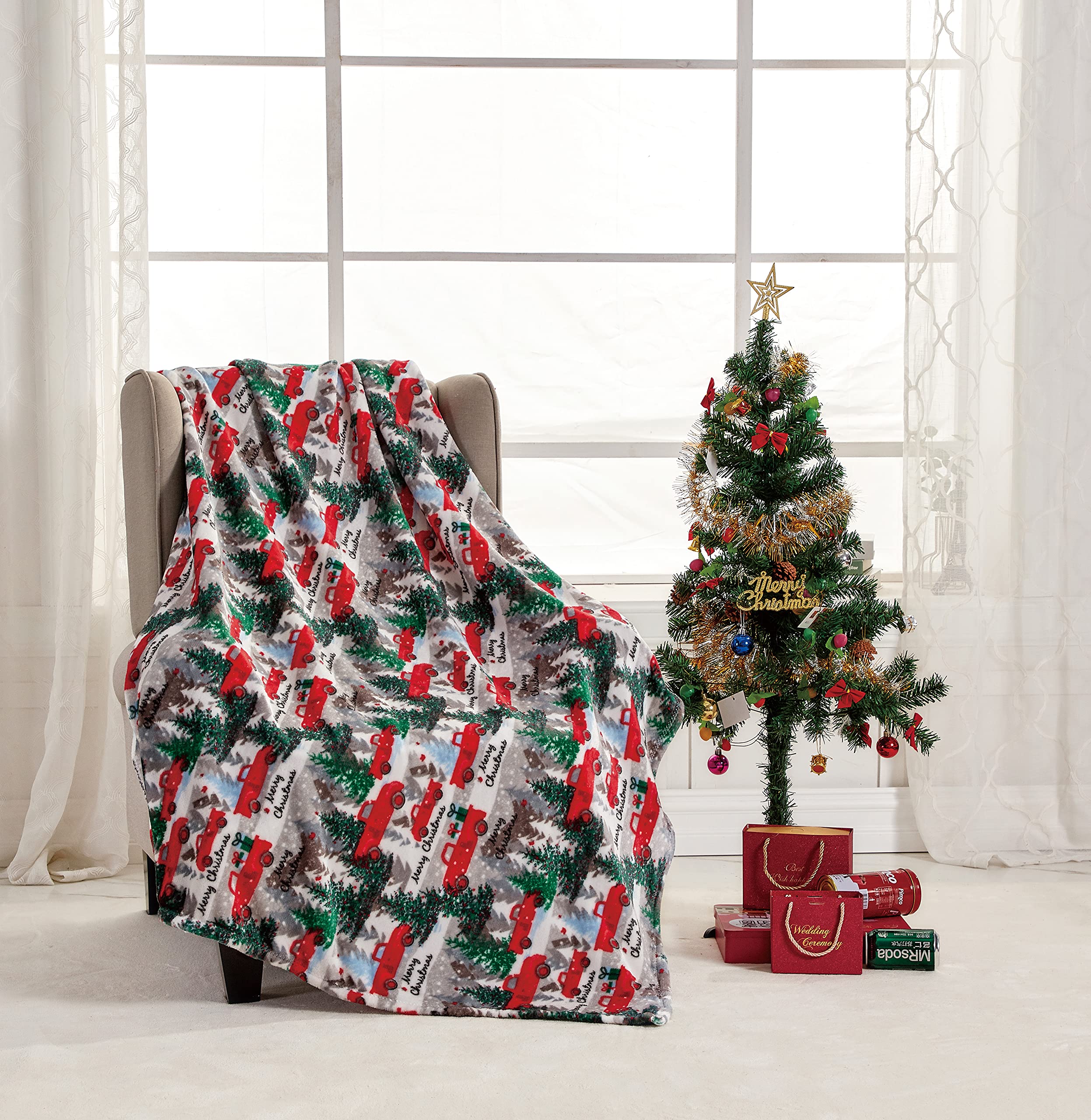 Decor&More Festive Holiday Microplush Throw Blanket (50" x 60") - Forest Friends - Image 15