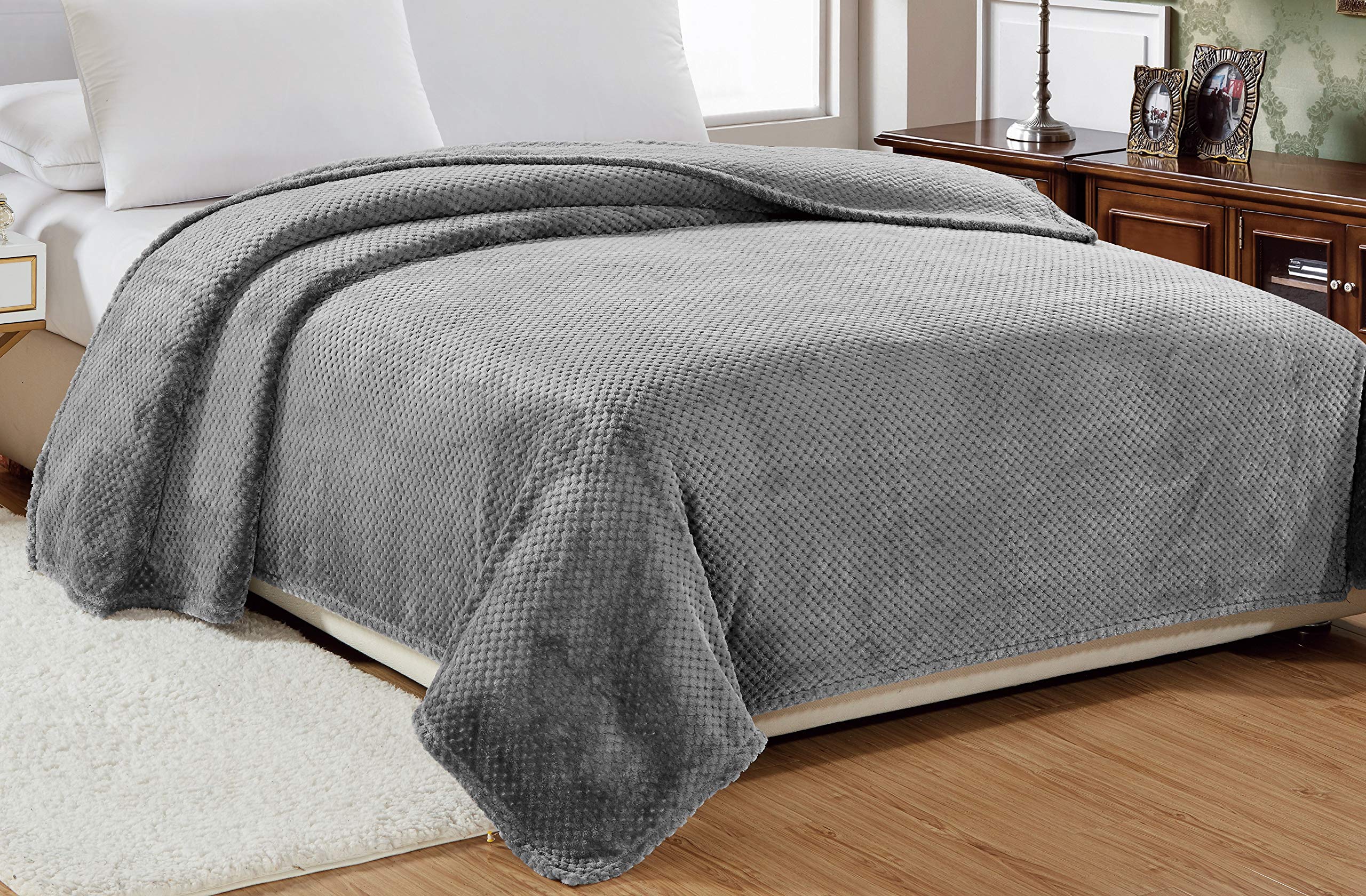 Decor&More Home Essentials Popcorn Textured Microplush Blanket - Image 8