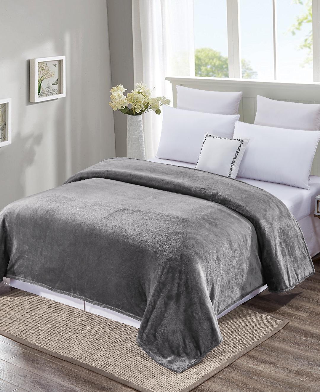 Decor&More Home Essentials Solid Microplush Blanket - Image 15