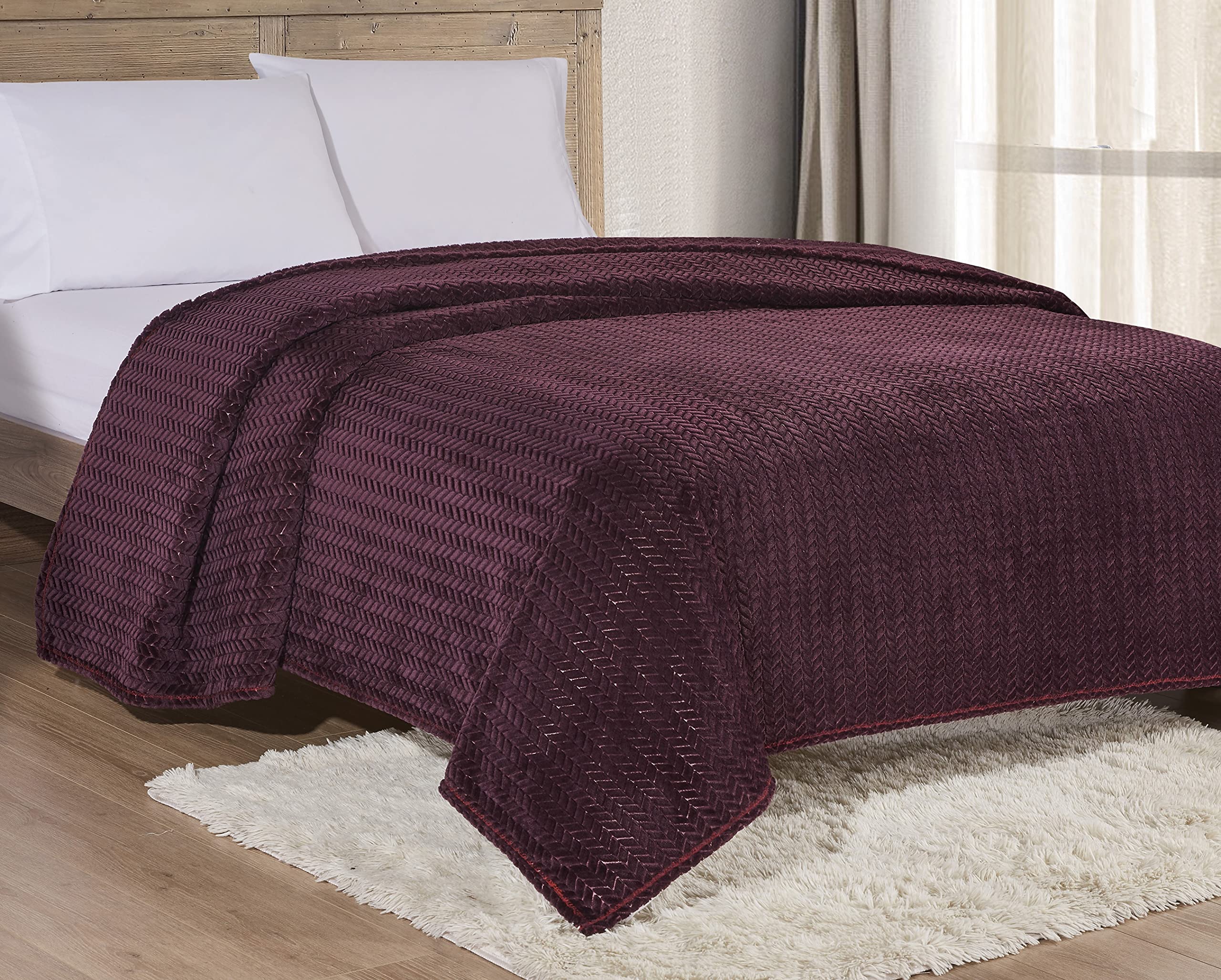Decor&More HomeEssentials Extra Heavy and Plush Chevron Braided Microplush Jacquard Blanket - Image 2