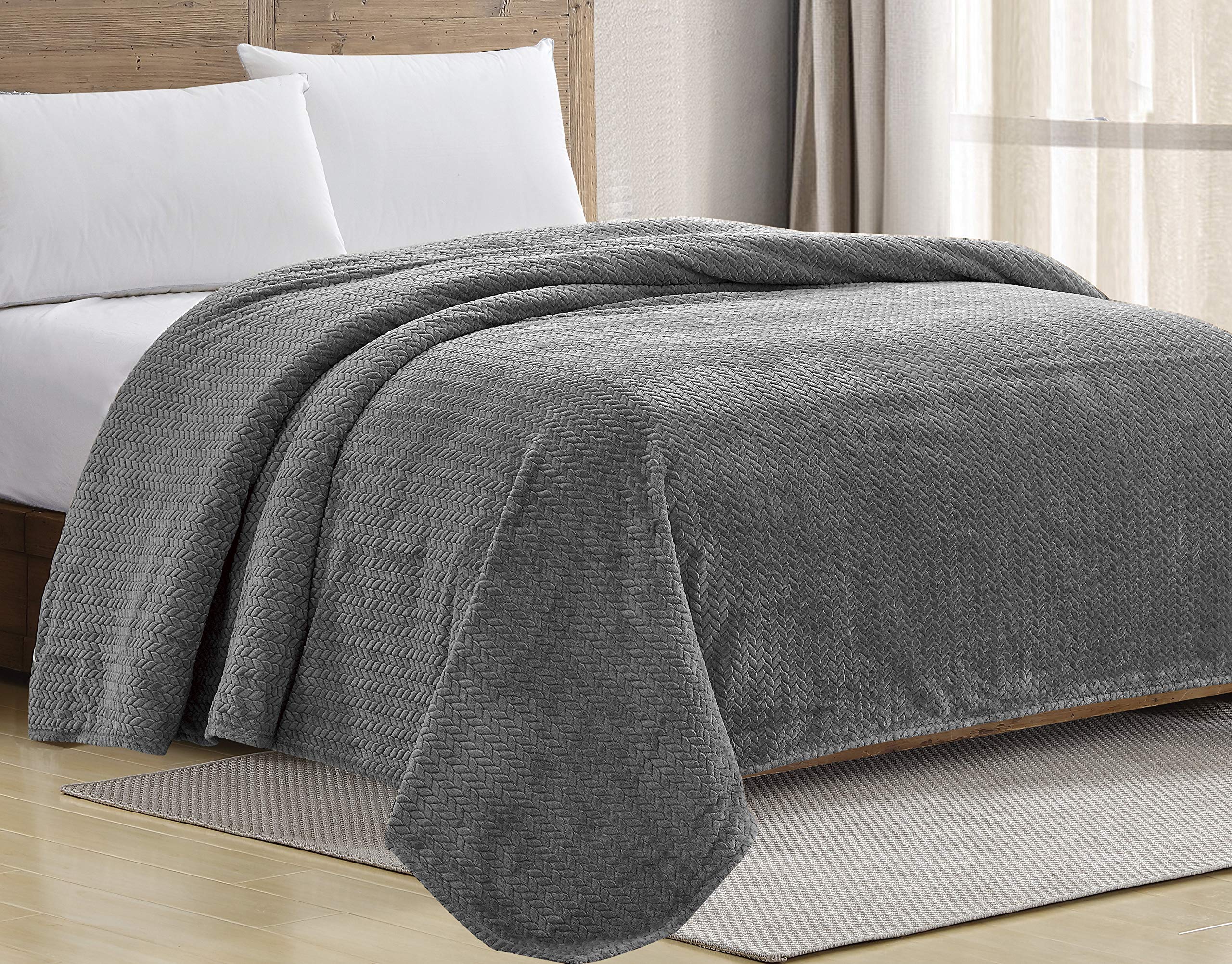 Decor&More HomeEssentials Extra Heavy and Plush Chevron Braided Microplush Jacquard Blanket - Image 7