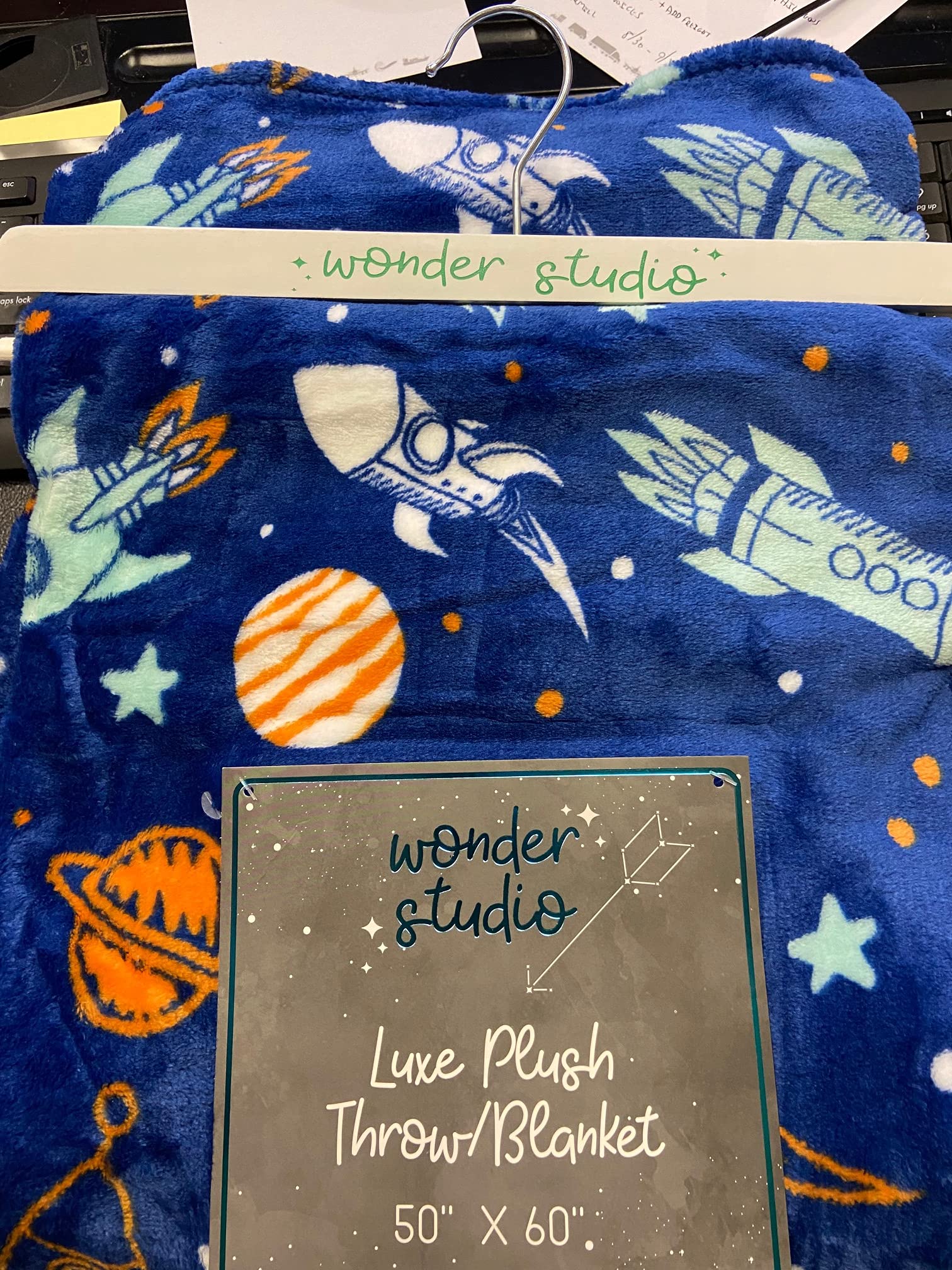 Decor&More Out of This World Plush Fleece Throw Blanket (50 inches x 60 inches ) - Space Adventure - Image 4