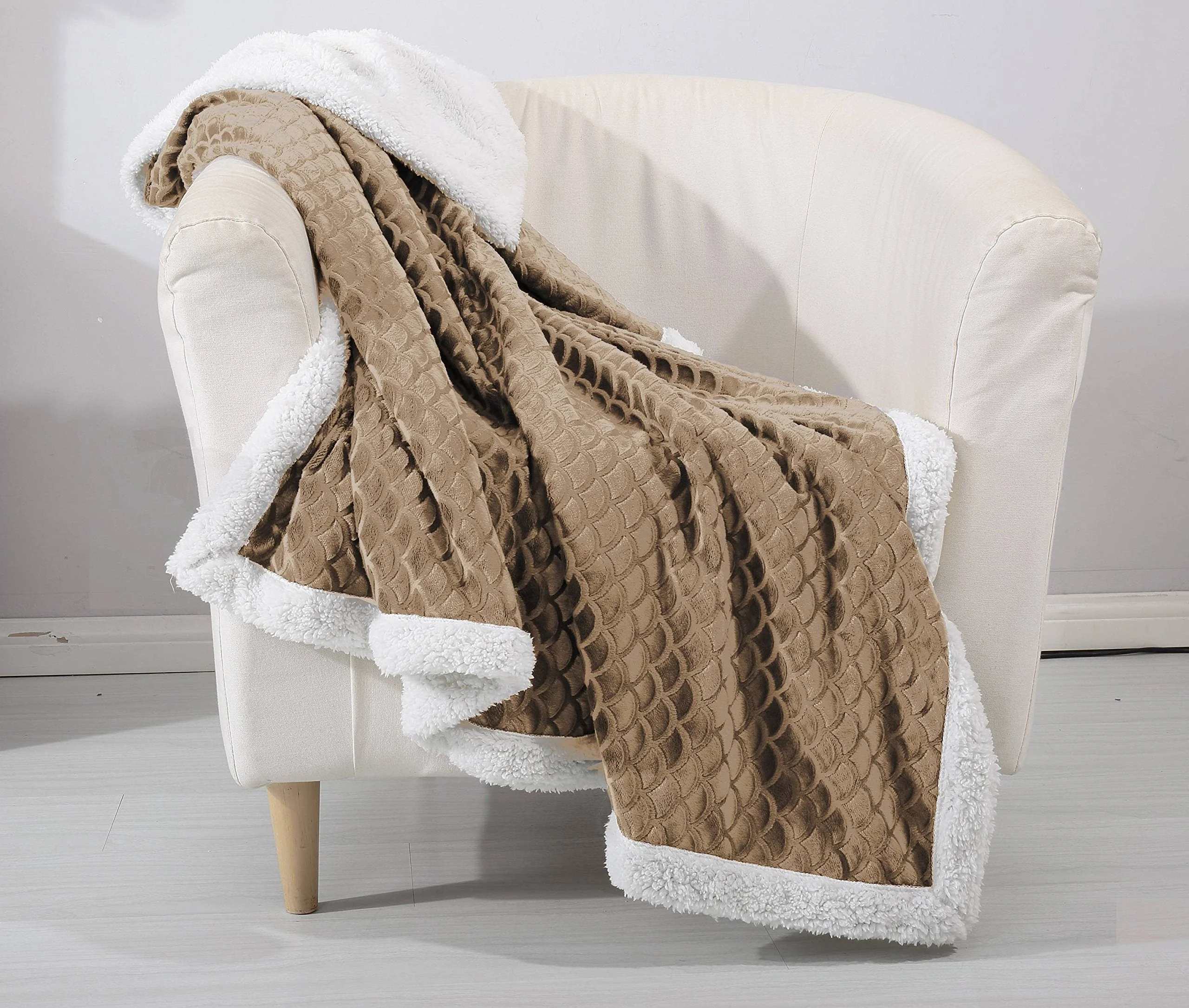 Decor&More Religious 50" x 70" Oversized Super Soft Microplush Throw Blanket - Image 5