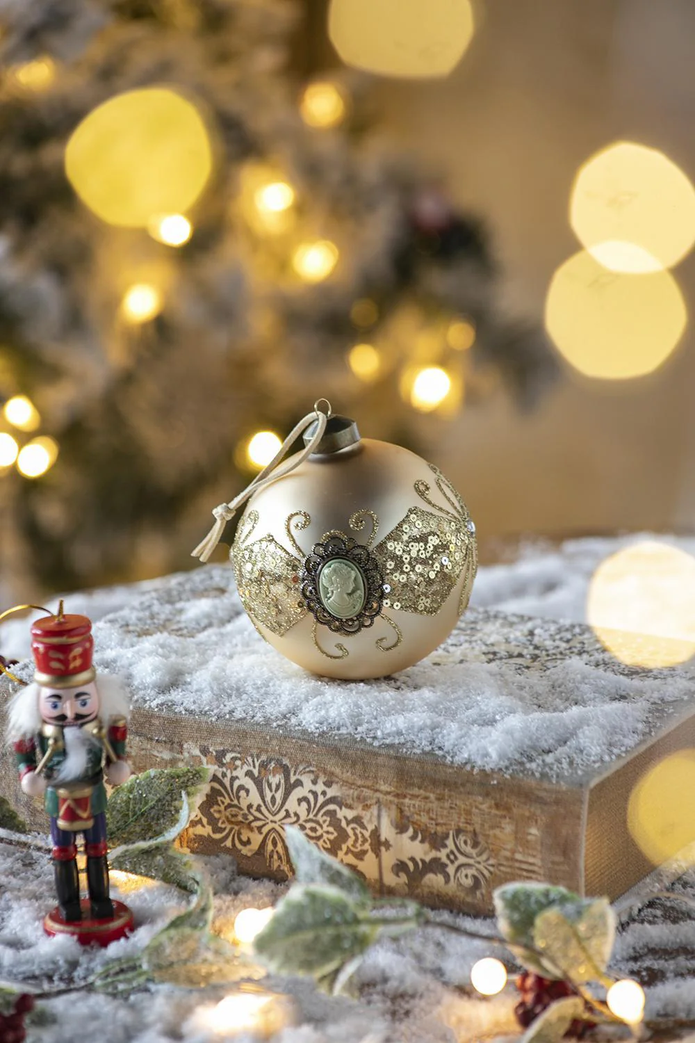 Decorative Hanging Ball Christmas Tree Ornaments For Holiday Decorations Set of 6 - Image 6
