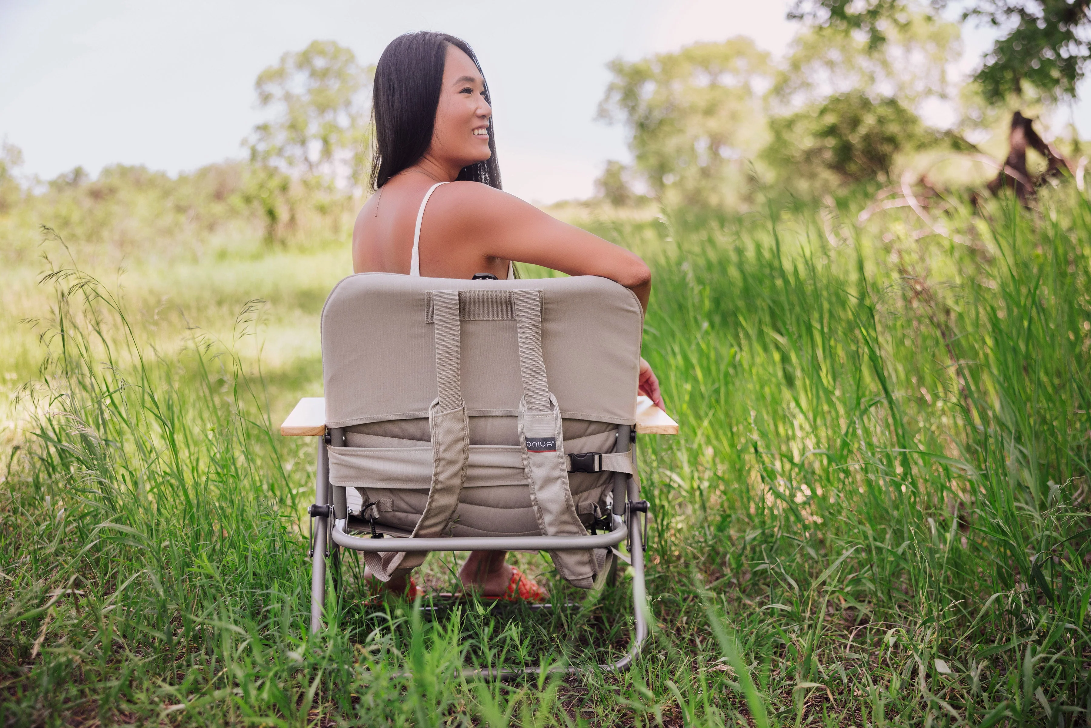 Descanso Padded Beach Chair - Image 4