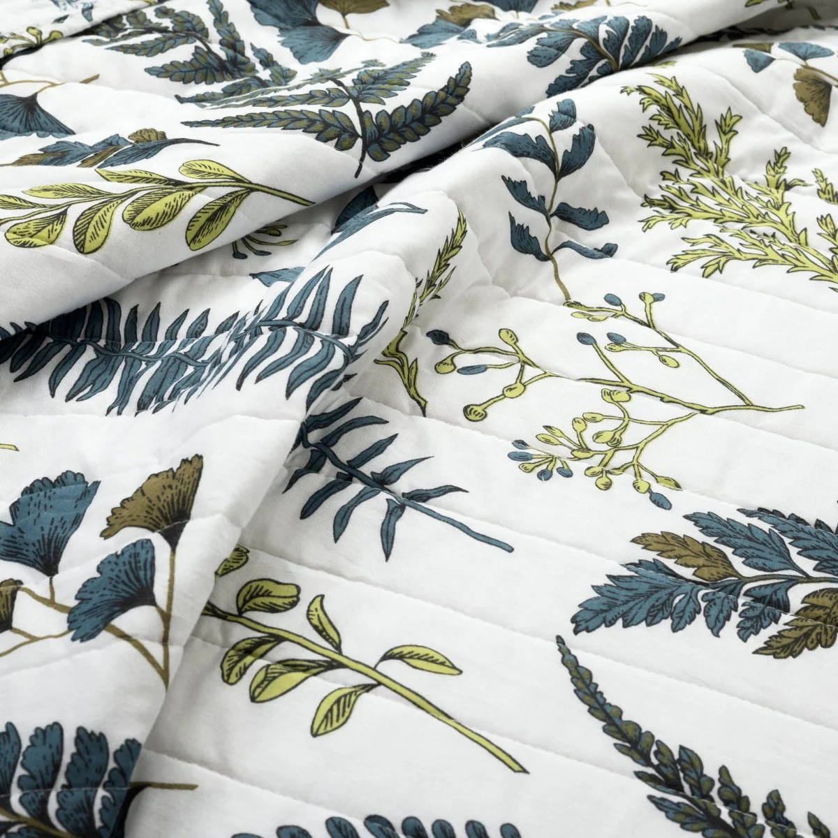 Devonia All Over Cotton Quilt 3 Piece Set - Image 5