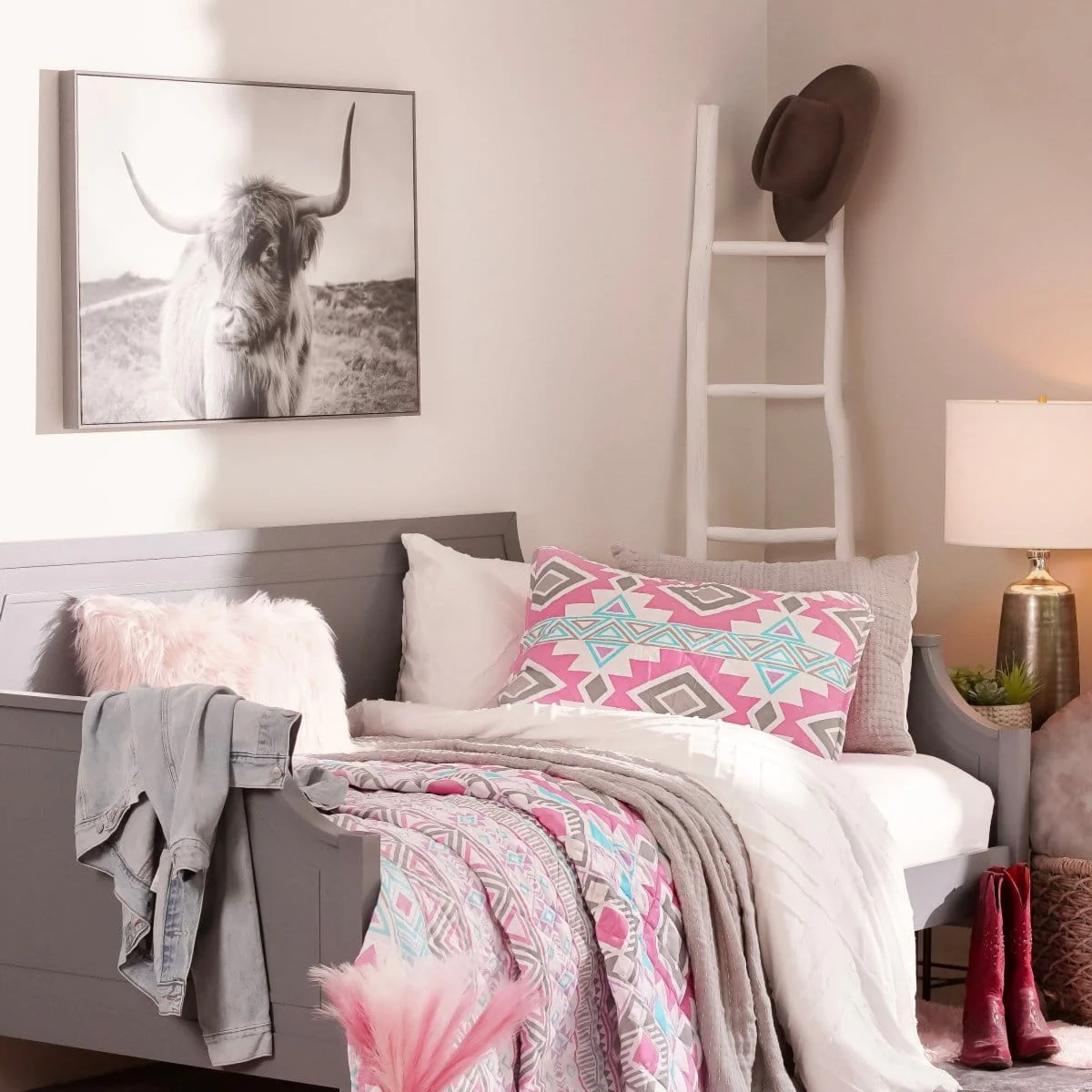 Diamond Clip Jacquard Duvet Cover 3 Piece Set - Image 11