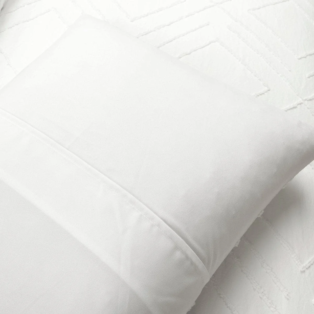 Diamond Clip Jacquard Duvet Cover 3 Piece Set - Image 6
