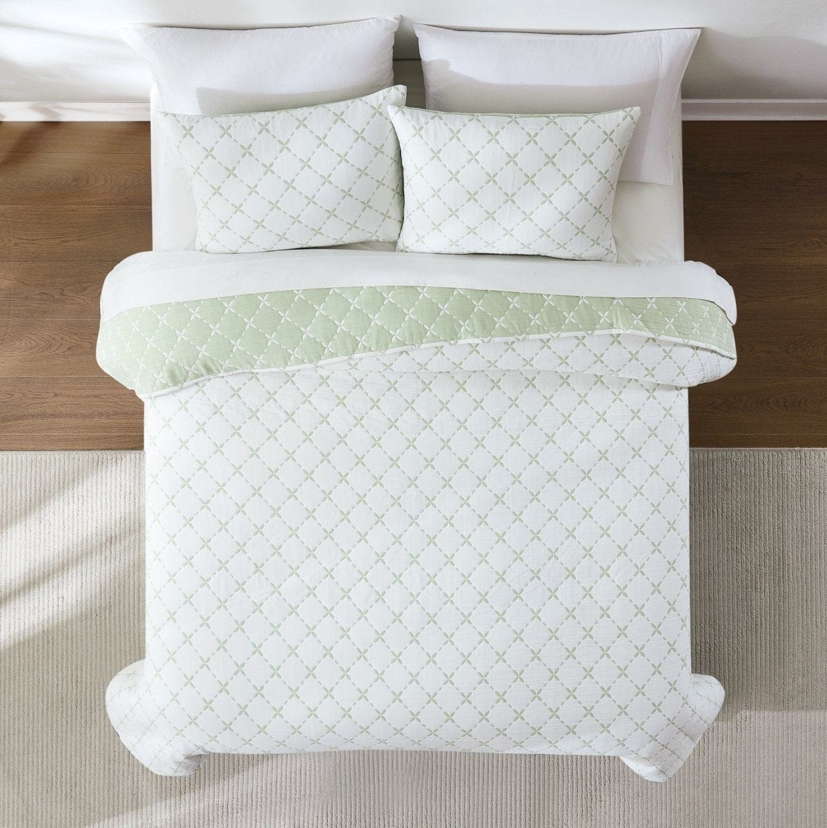 Diamond Leaf Jacquard Reversible Matelasse Coverlet Set - Image 11