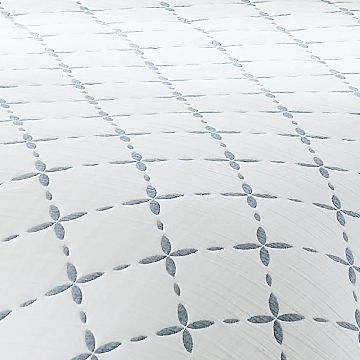 Diamond Leaf Jacquard Reversible Matelasse Coverlet Set - Image 37