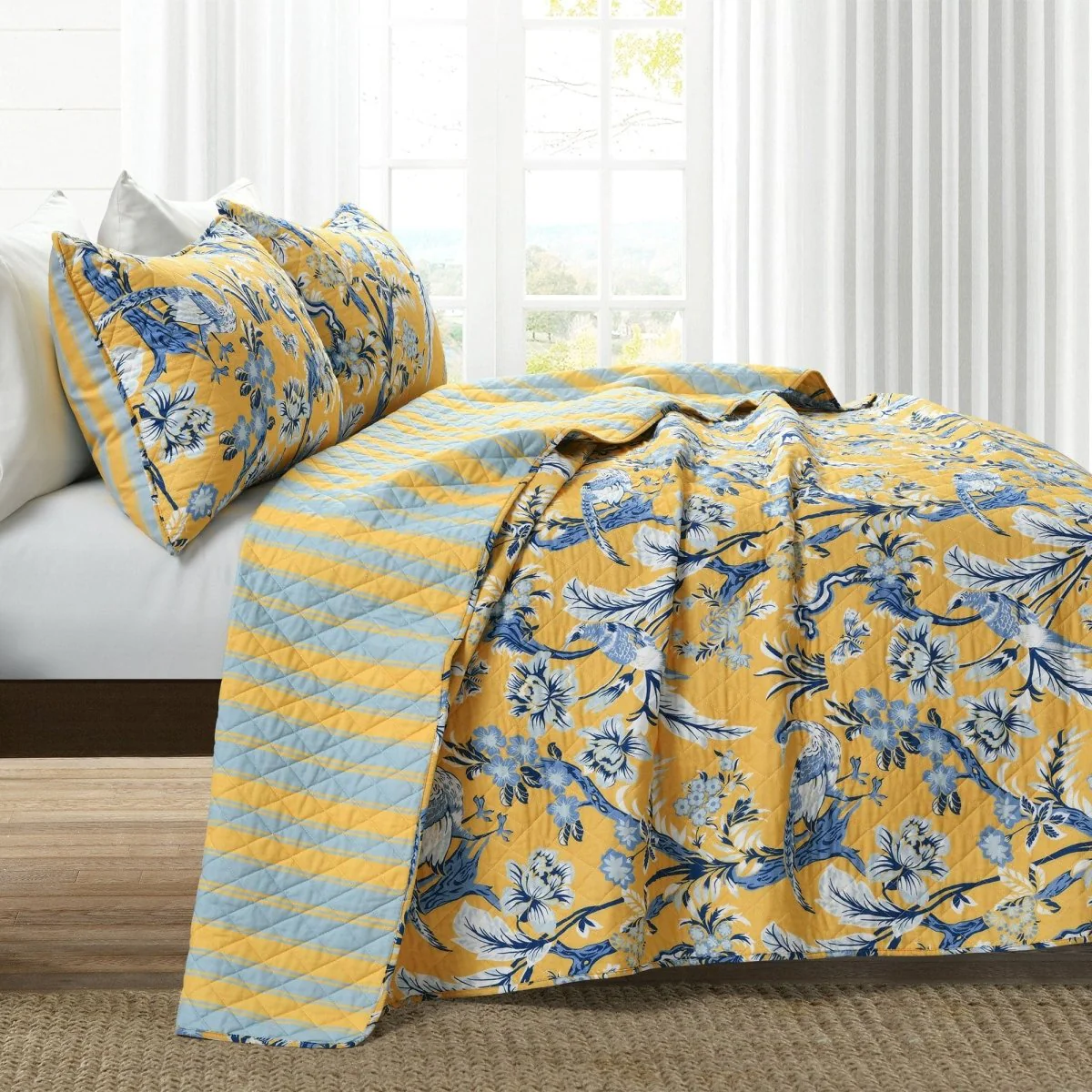 Dolores 3 Piece Quilt Set - Image 4