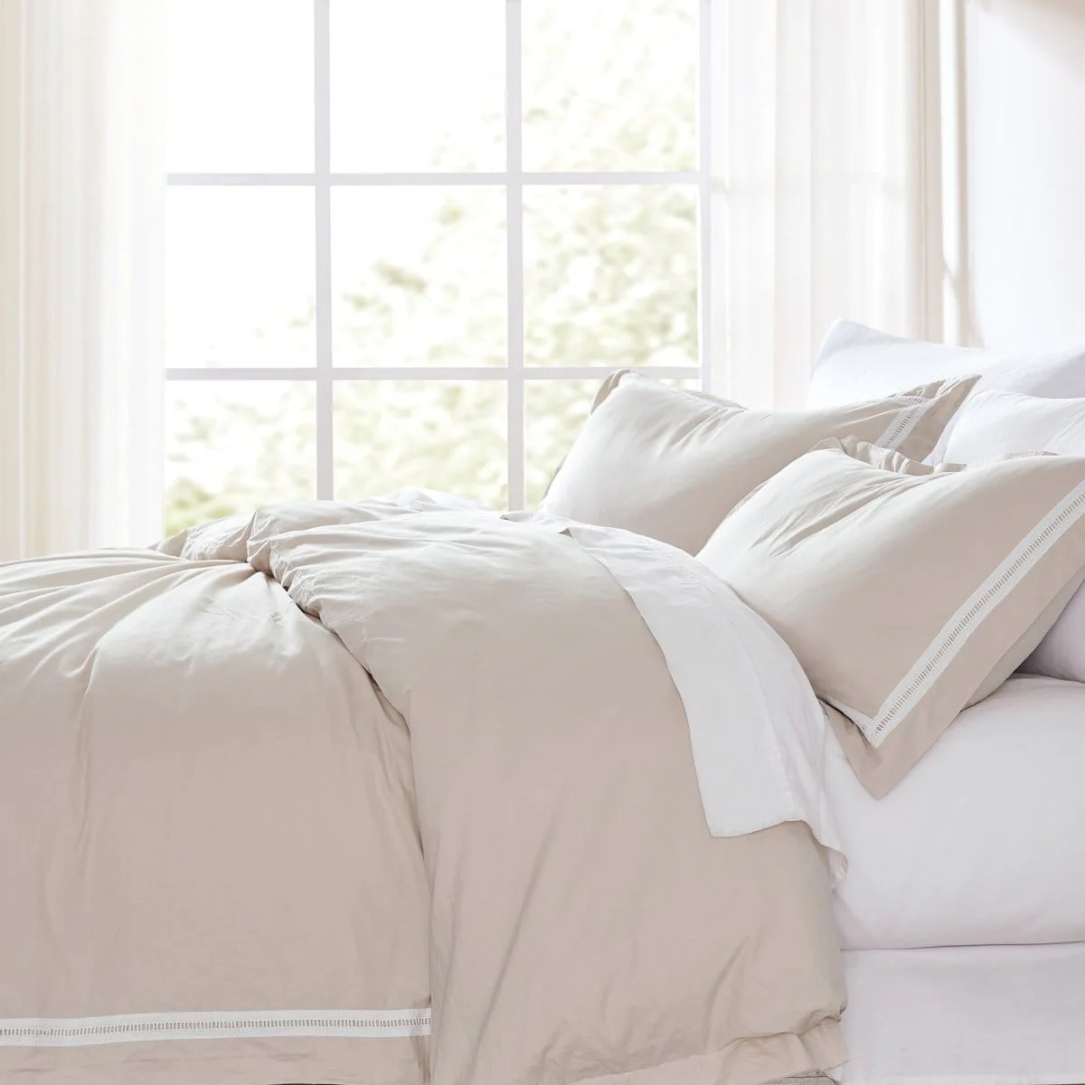 Doris Eyelet Inset Trim Cotton Duvet Cover Set - Image 3