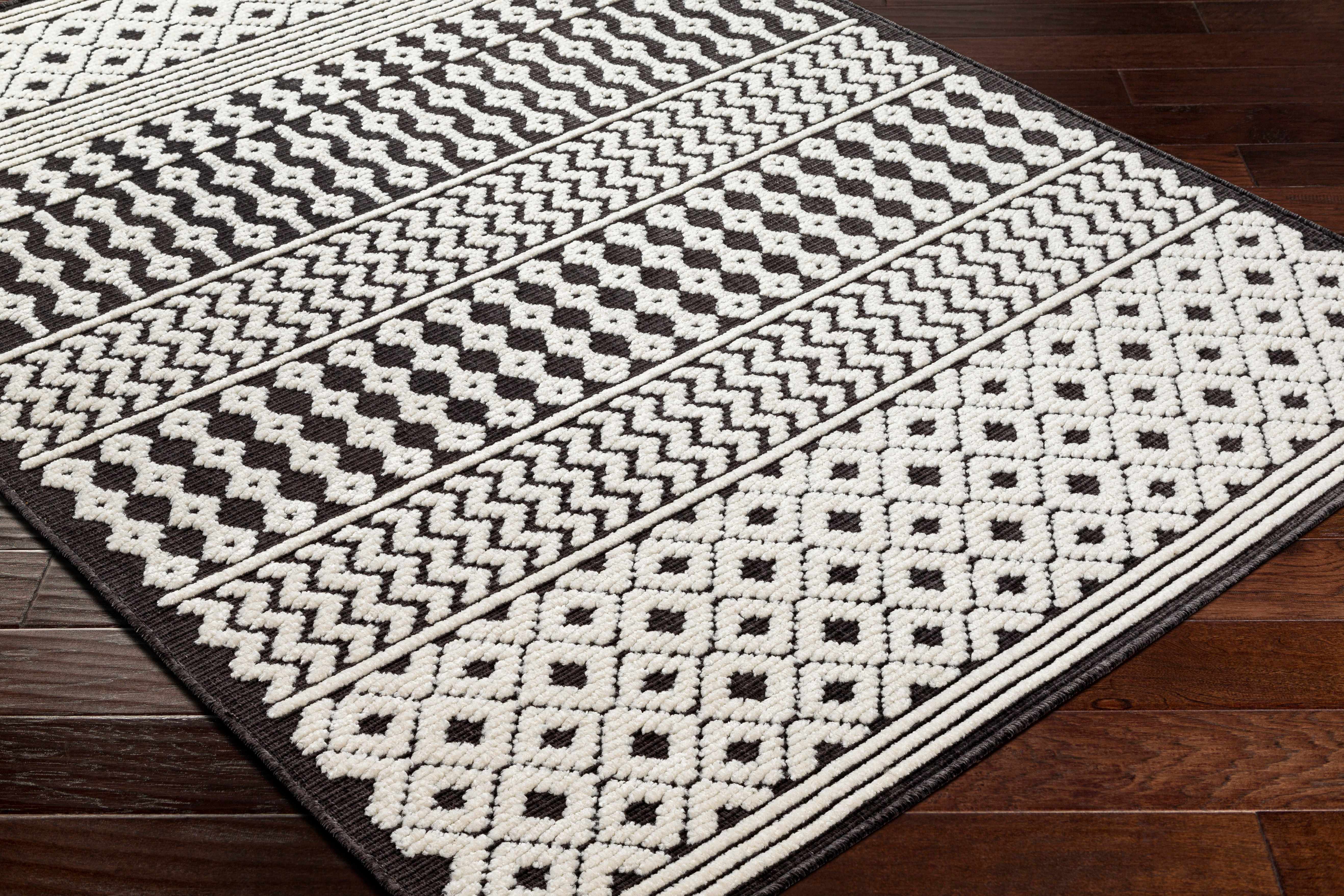 Drago Black Trellis Washable Rug - Clearance - Image 9