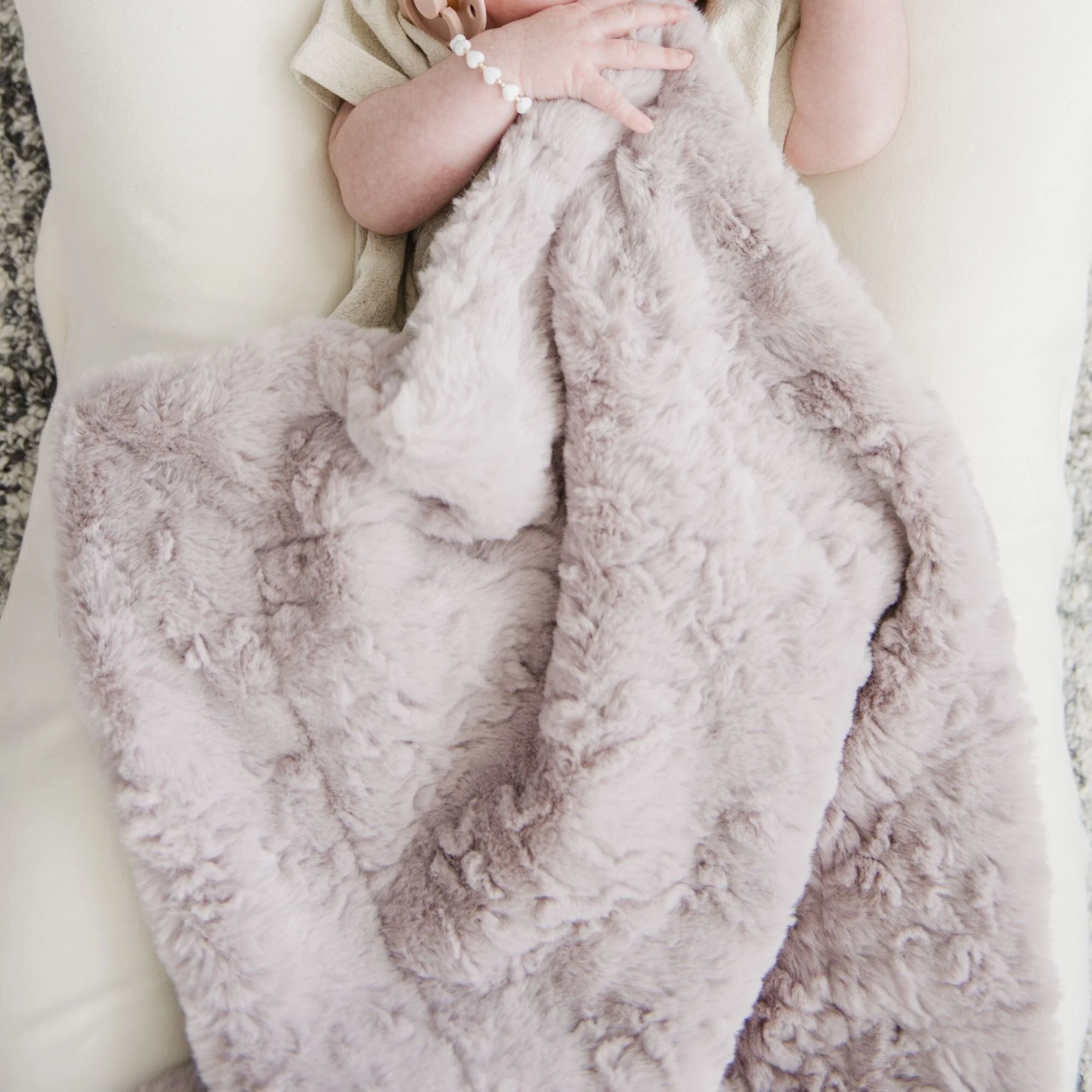 Dream Mini Blankets 15x20 Inch Poly Microfiber by Saranoni - Image 5