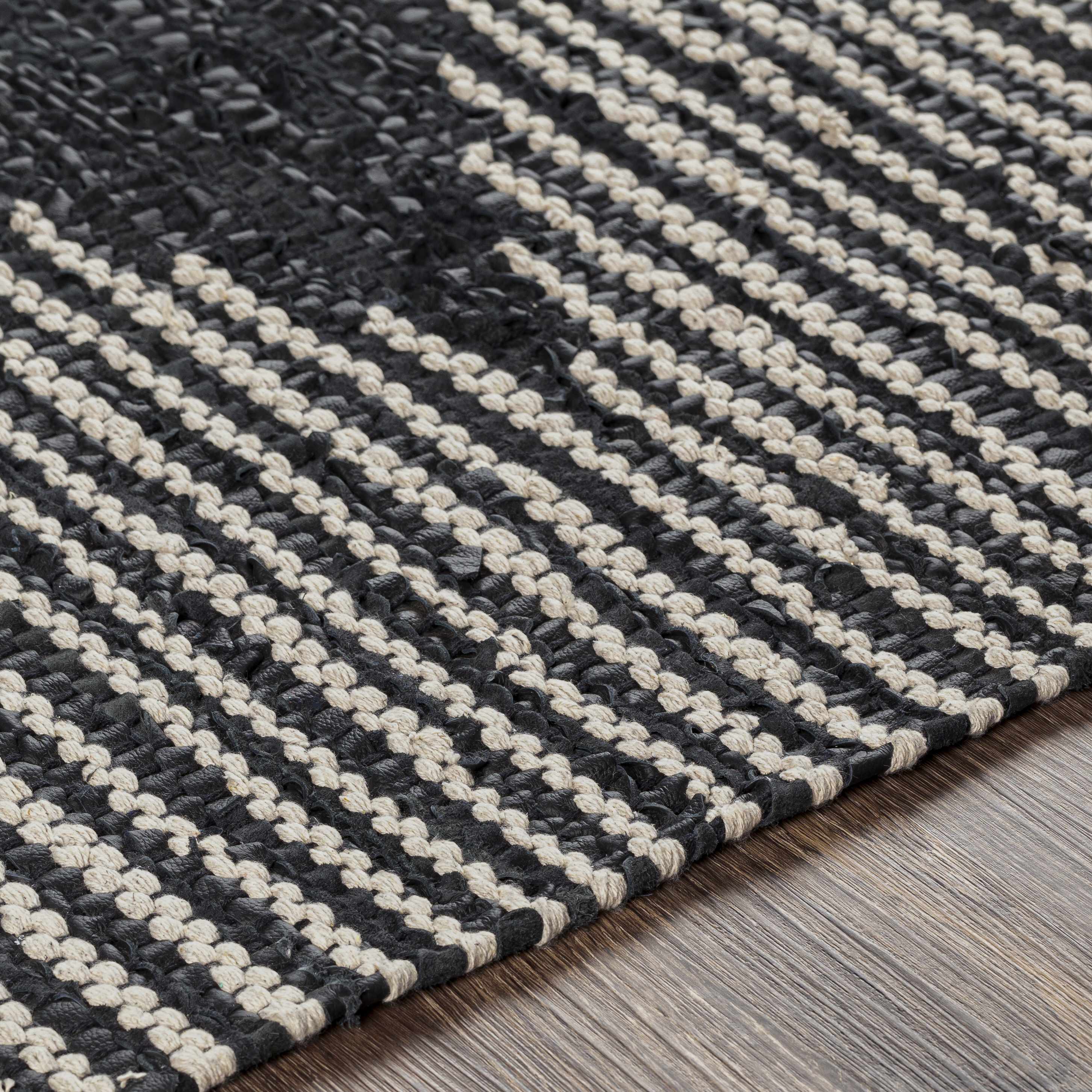 Duncraig Area Carpet - Clearance - Image 4