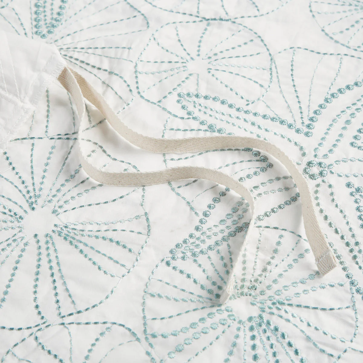 Duvet Cover Mini Set White Full/Queen - Image 15