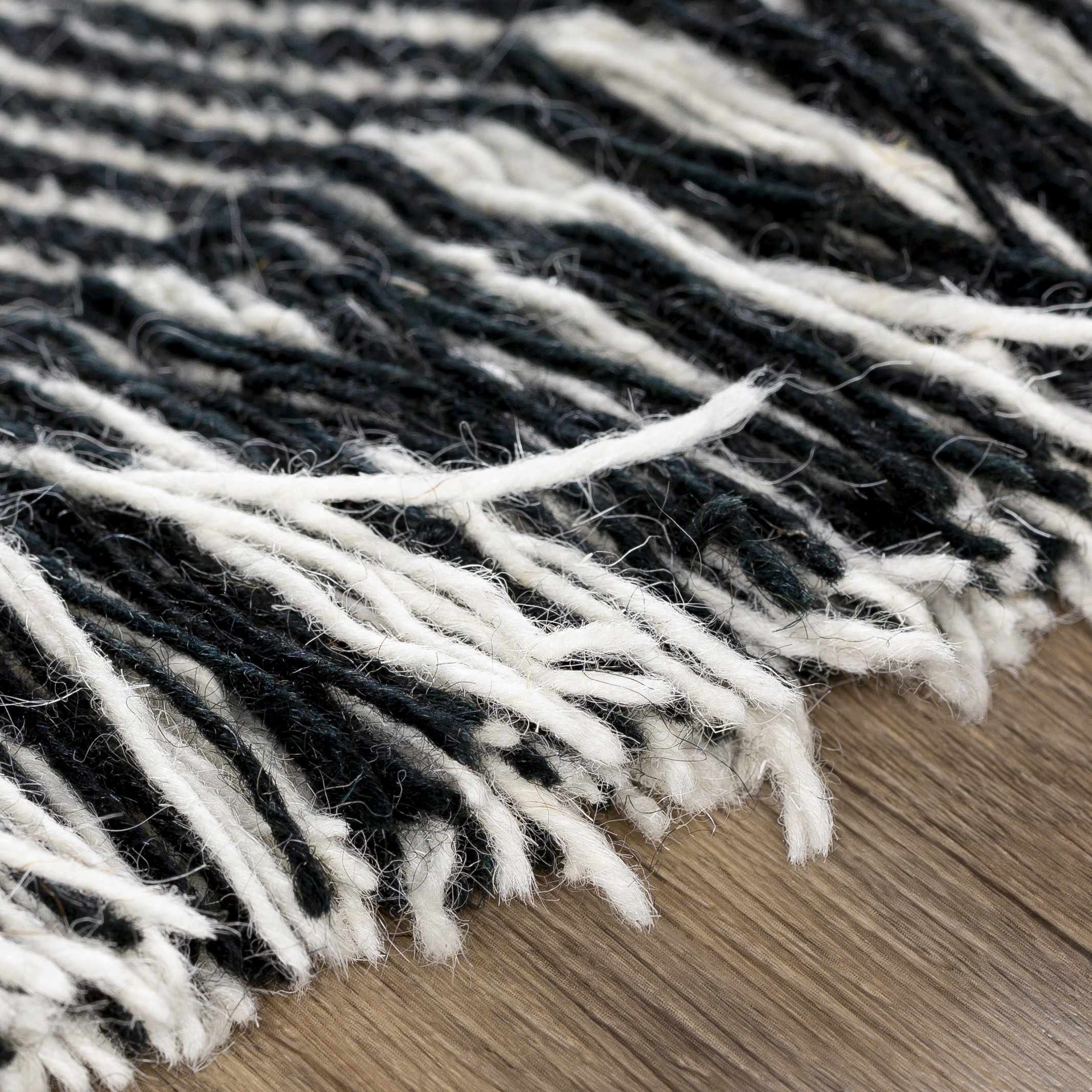 Eaglesham Black&White Flatweave Tassel Wool Rug - Clearance - Image 6