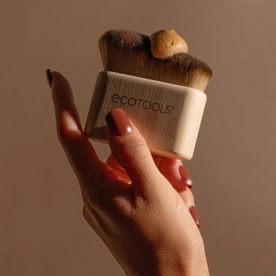 EcoTools Good Tan Body + Face Self-Tan Blending Brush - Imperfect Box - Image 5