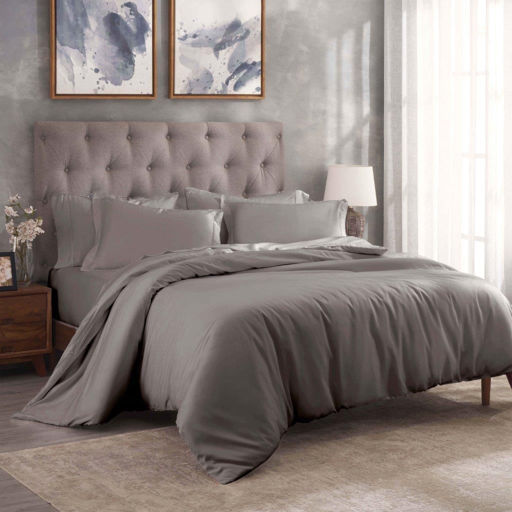 Egyptian Cotton 300 Thread Count Solid Luxury Duvet Cover Set - Image 9