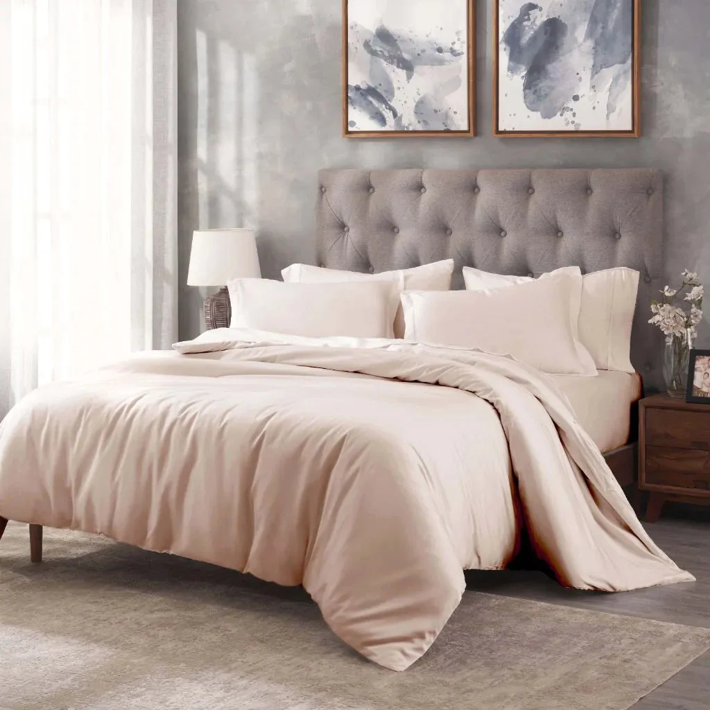 Egyptian Cotton 400 Thread Count Solid Luxury Duvet Cover Set - Image 4