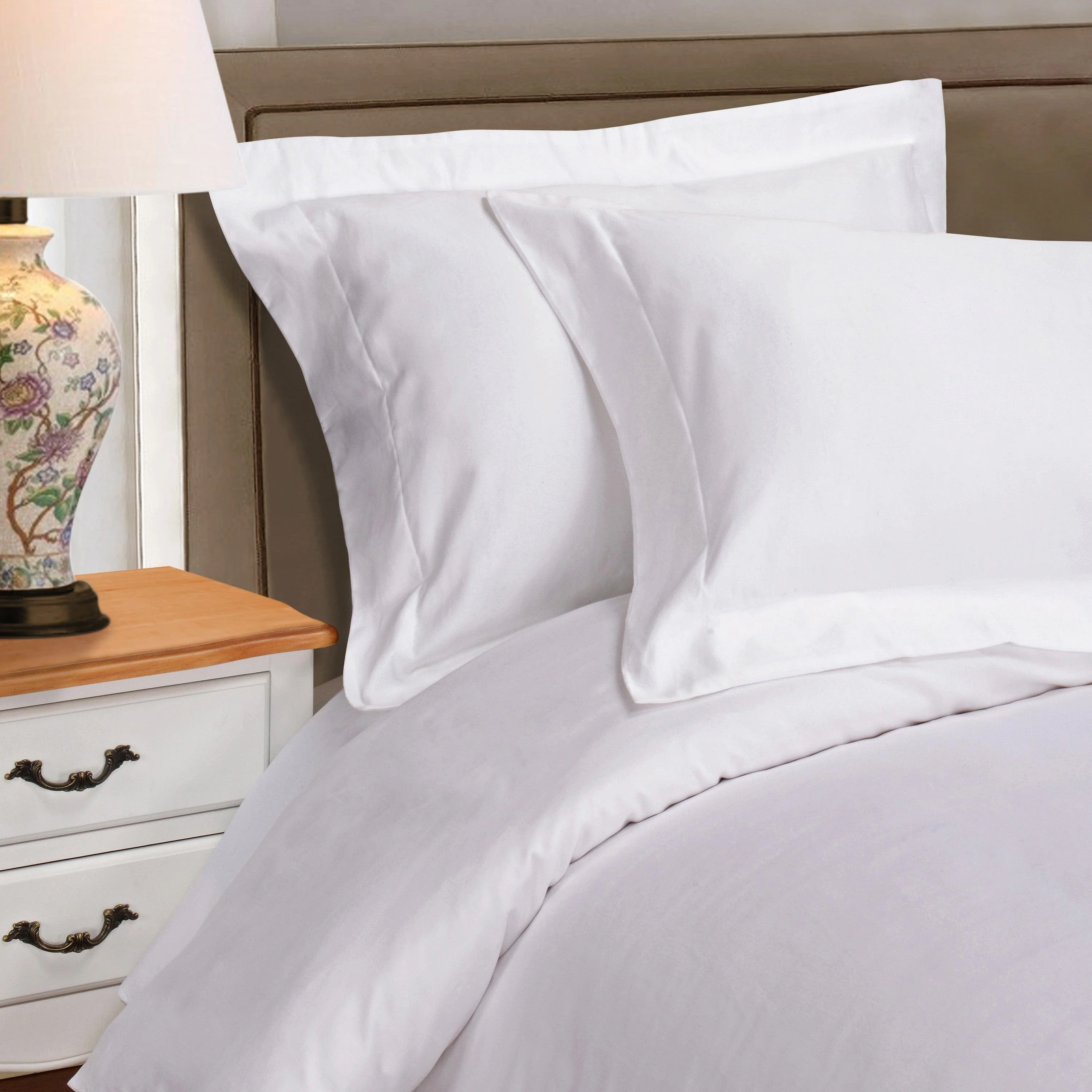 Egyptian Cotton 530 Thread Count Solid Luxury Duvet Cover Set - Image 3