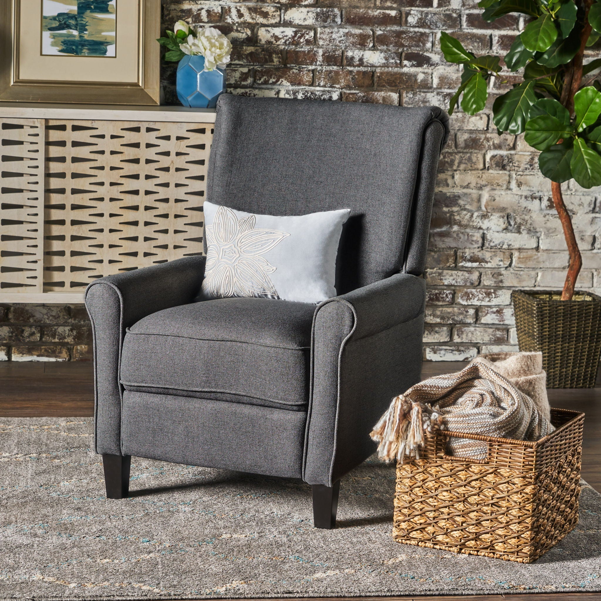 Elegant Manual Standard Recliner - Image 10