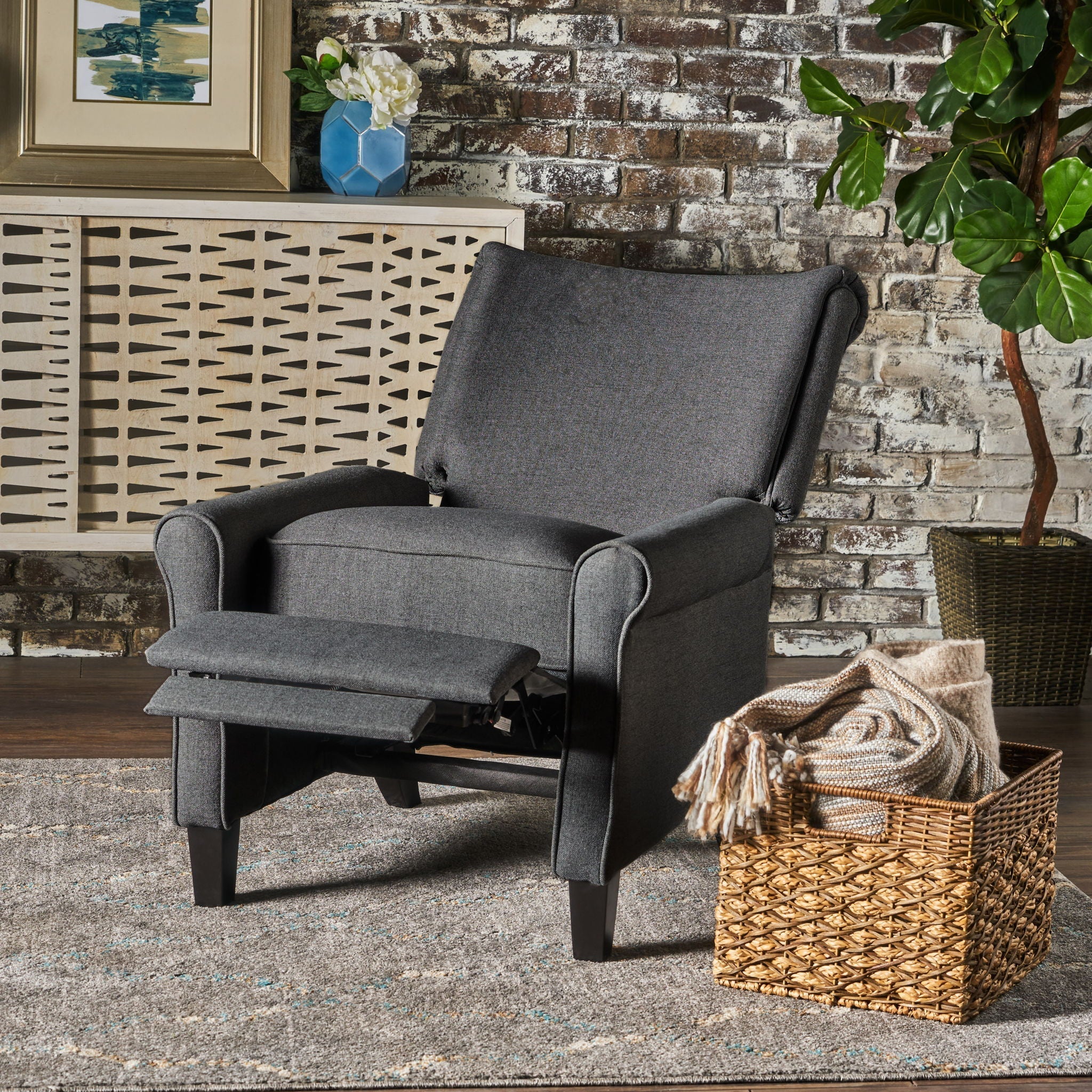 Elegant Manual Standard Recliner - Image 2