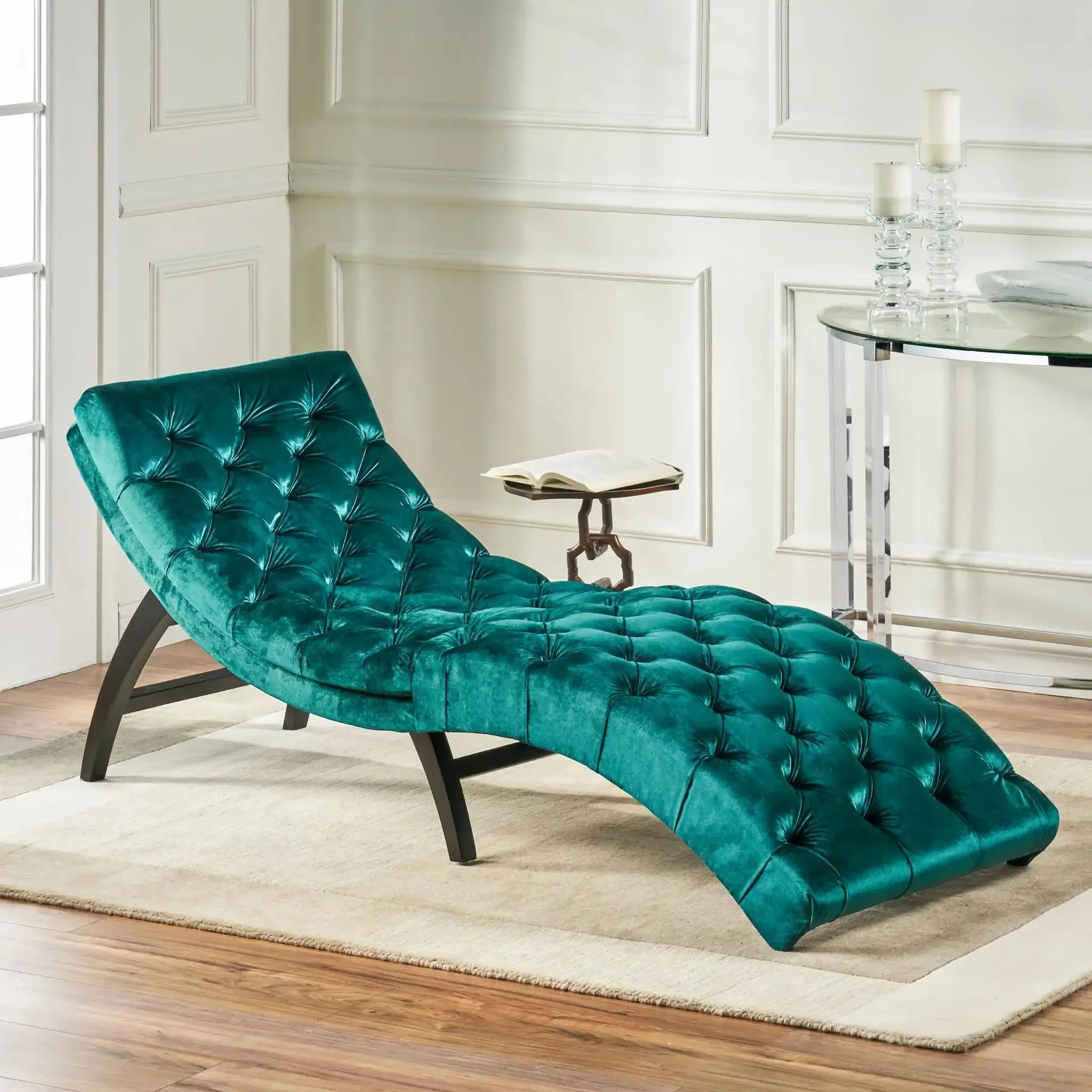 Elegant Tufted Chaise Lounge With Curved Design - Image 3