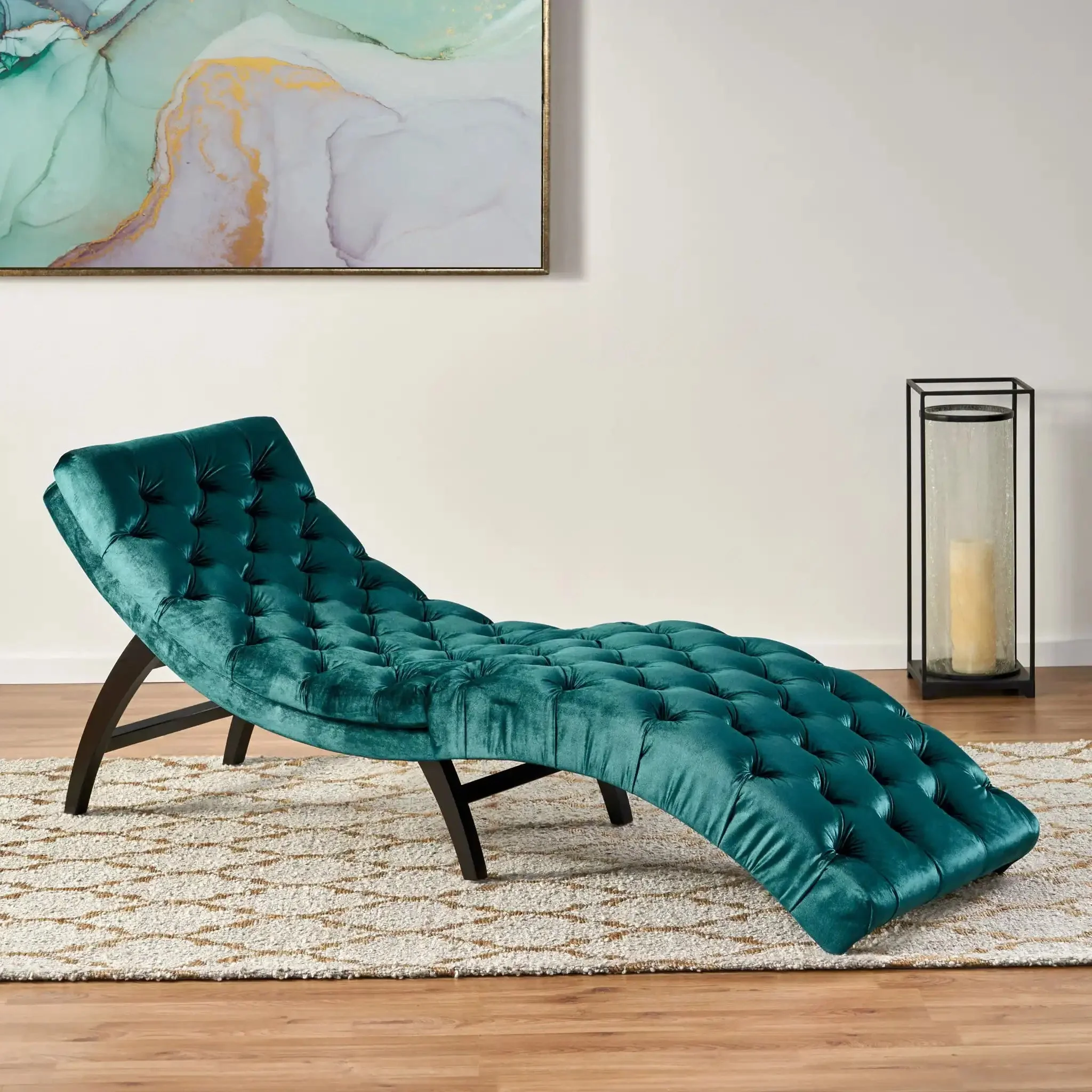Elegant Tufted Chaise Lounge With Curved Design - Image 4